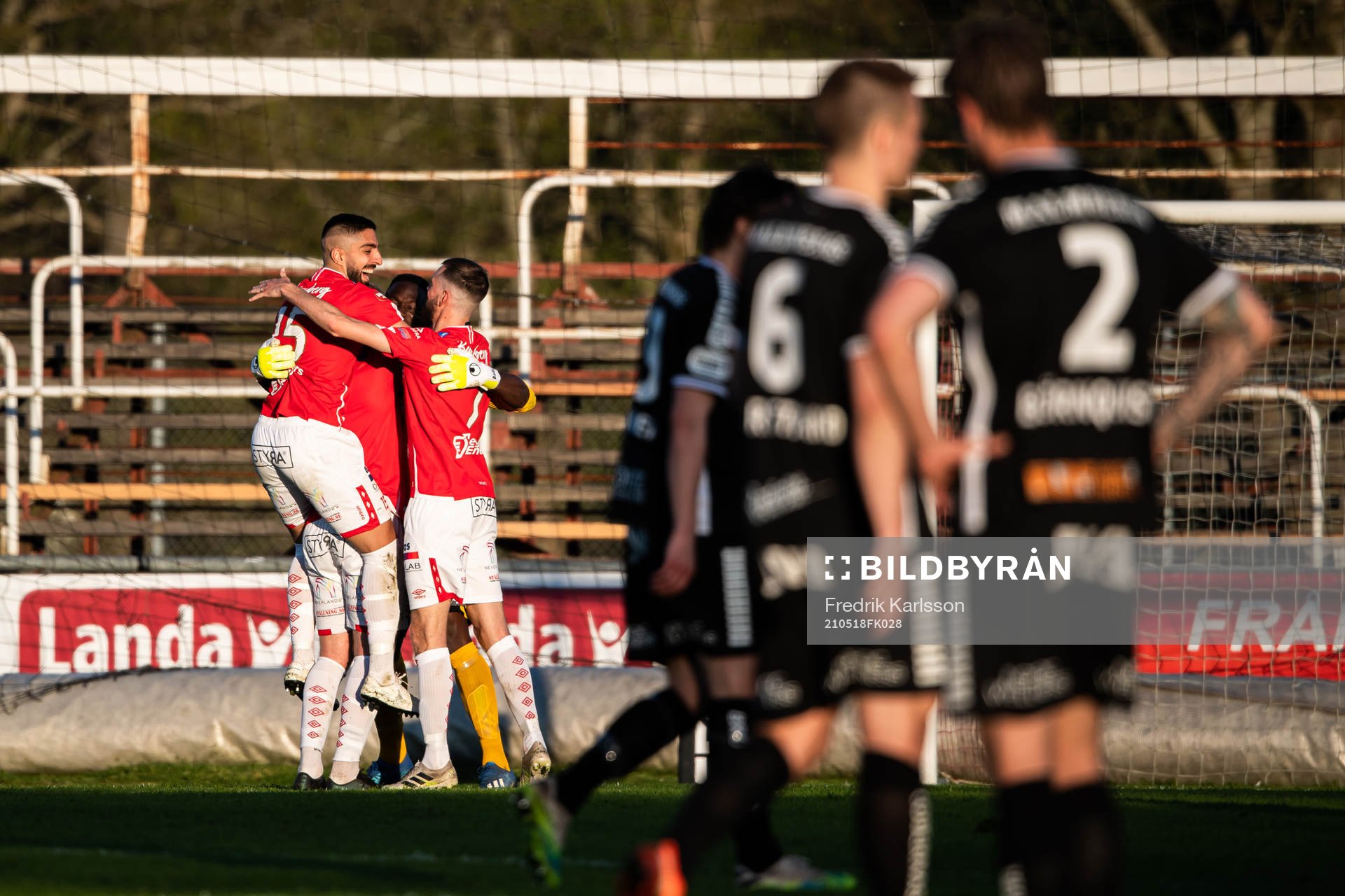 Örebros spelare jublar