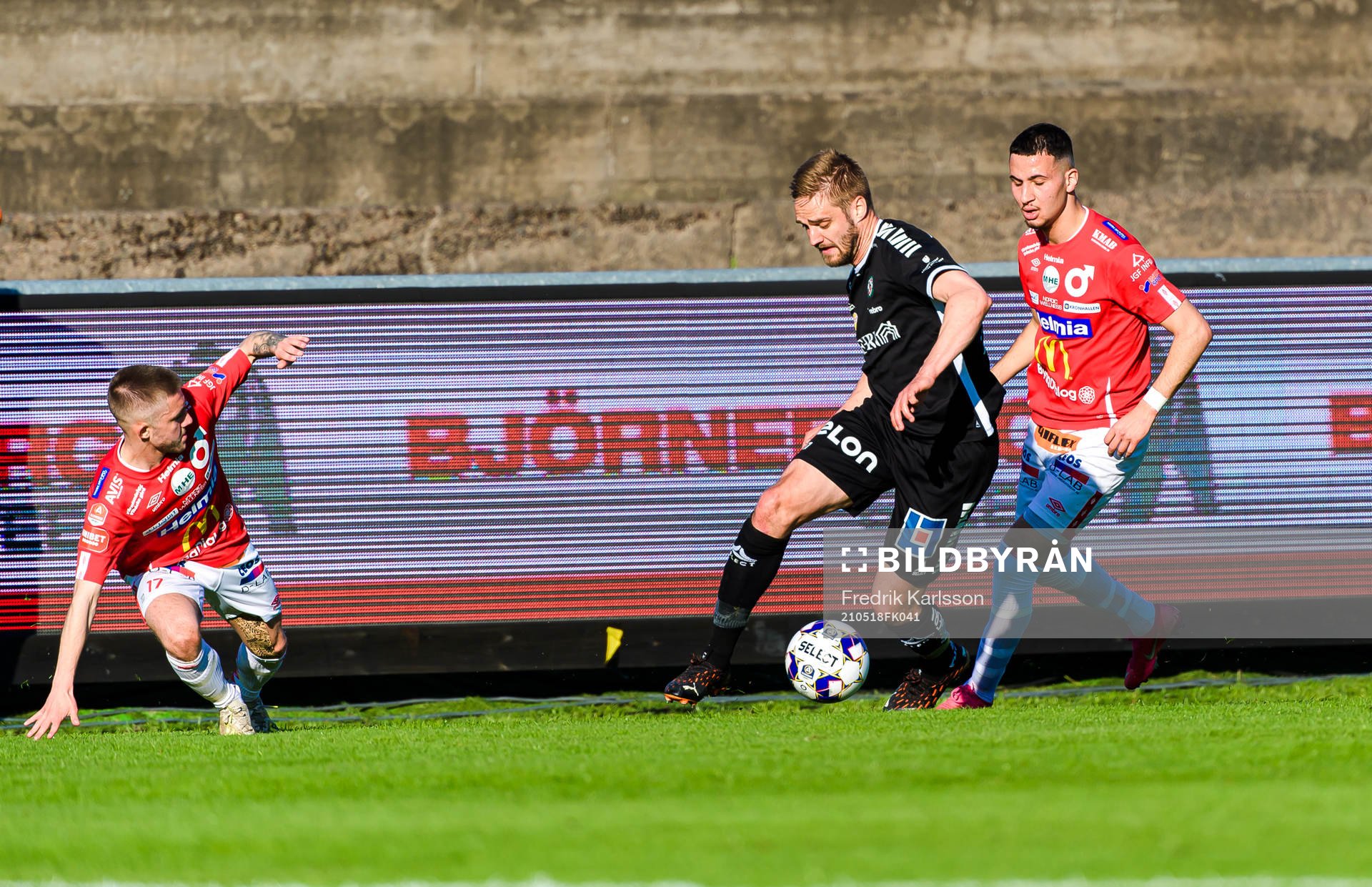 Degerfors Anton Kralj, Örebros Johan Mårtensson och