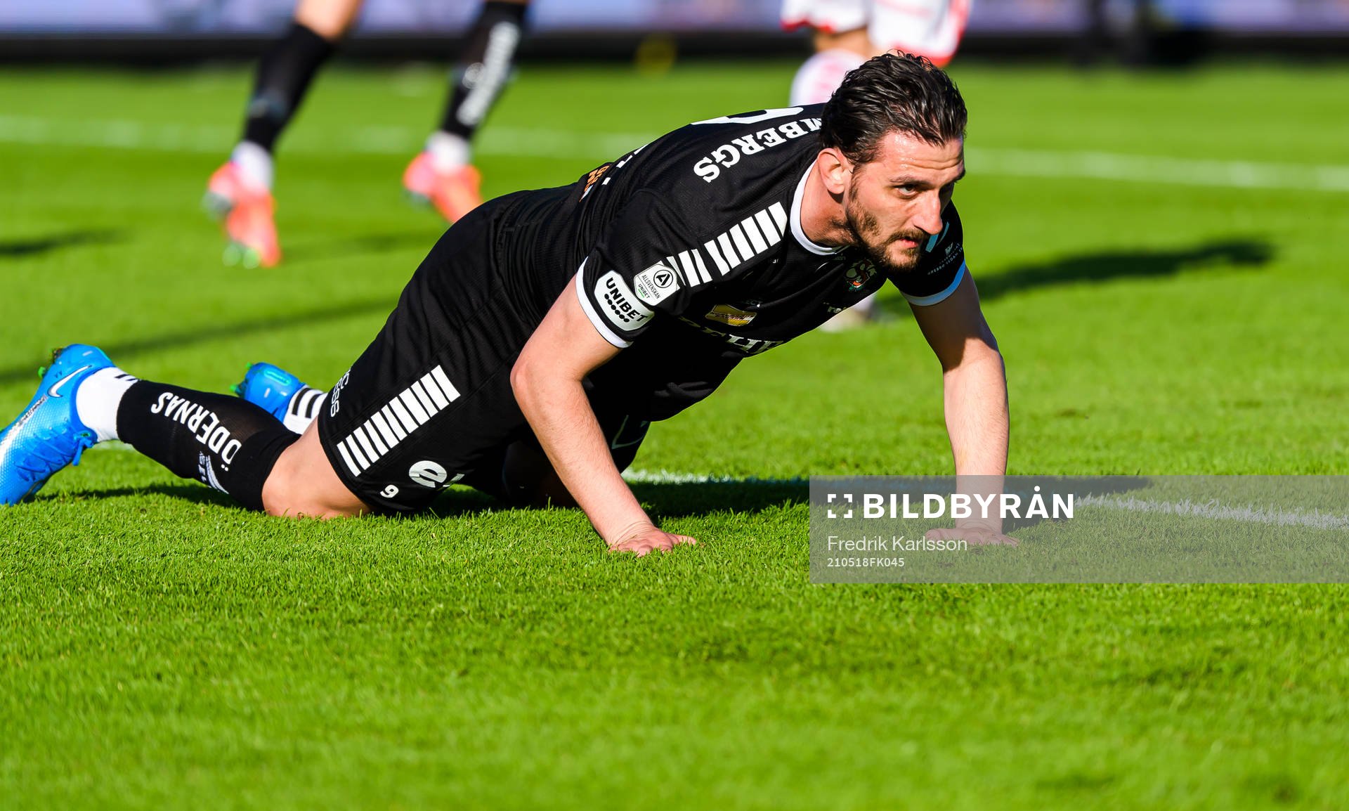 Örebros Agon Mehmeti deppar
