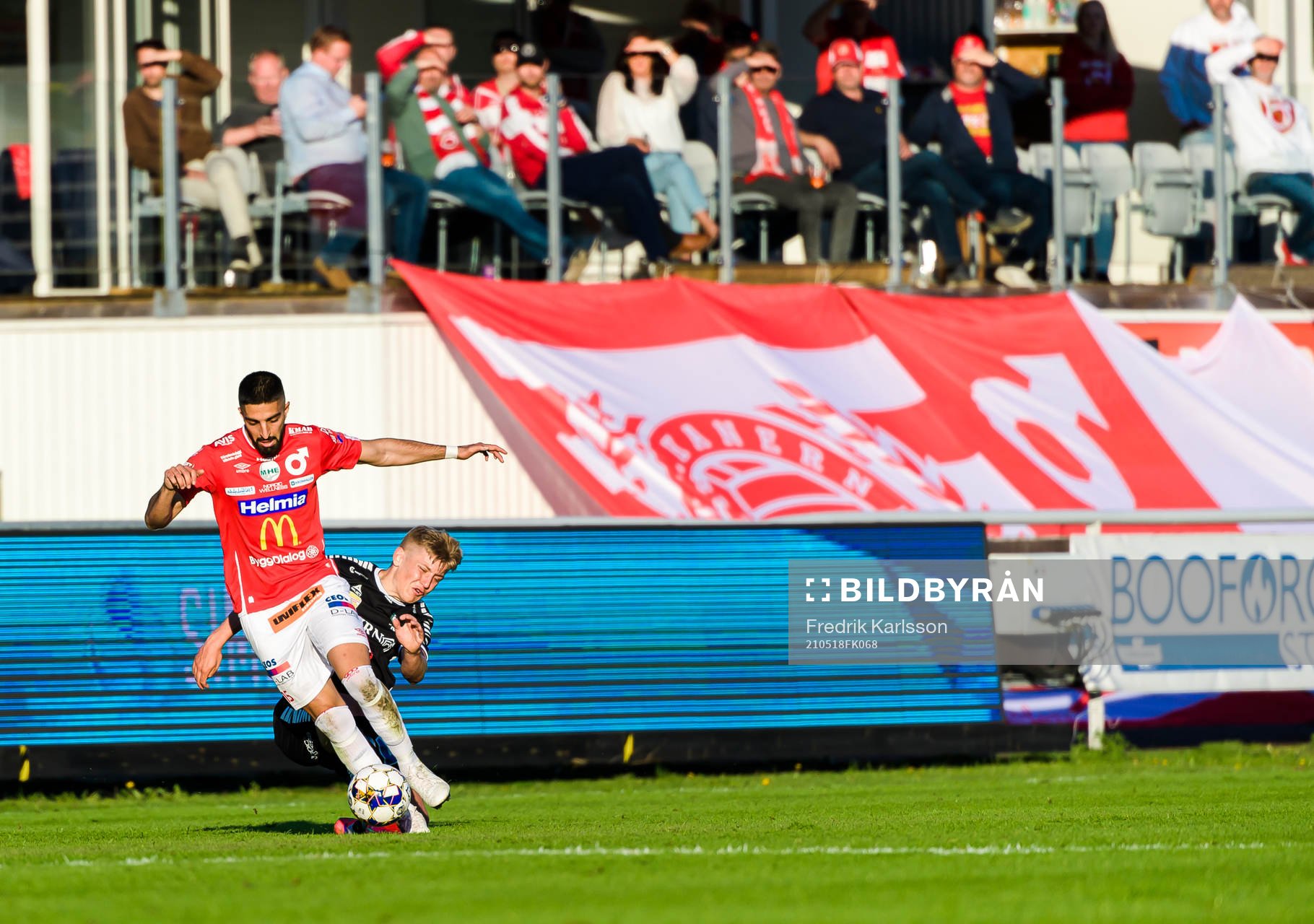 Degerfors Sean Sabetkar och Örebros Dennis Collander