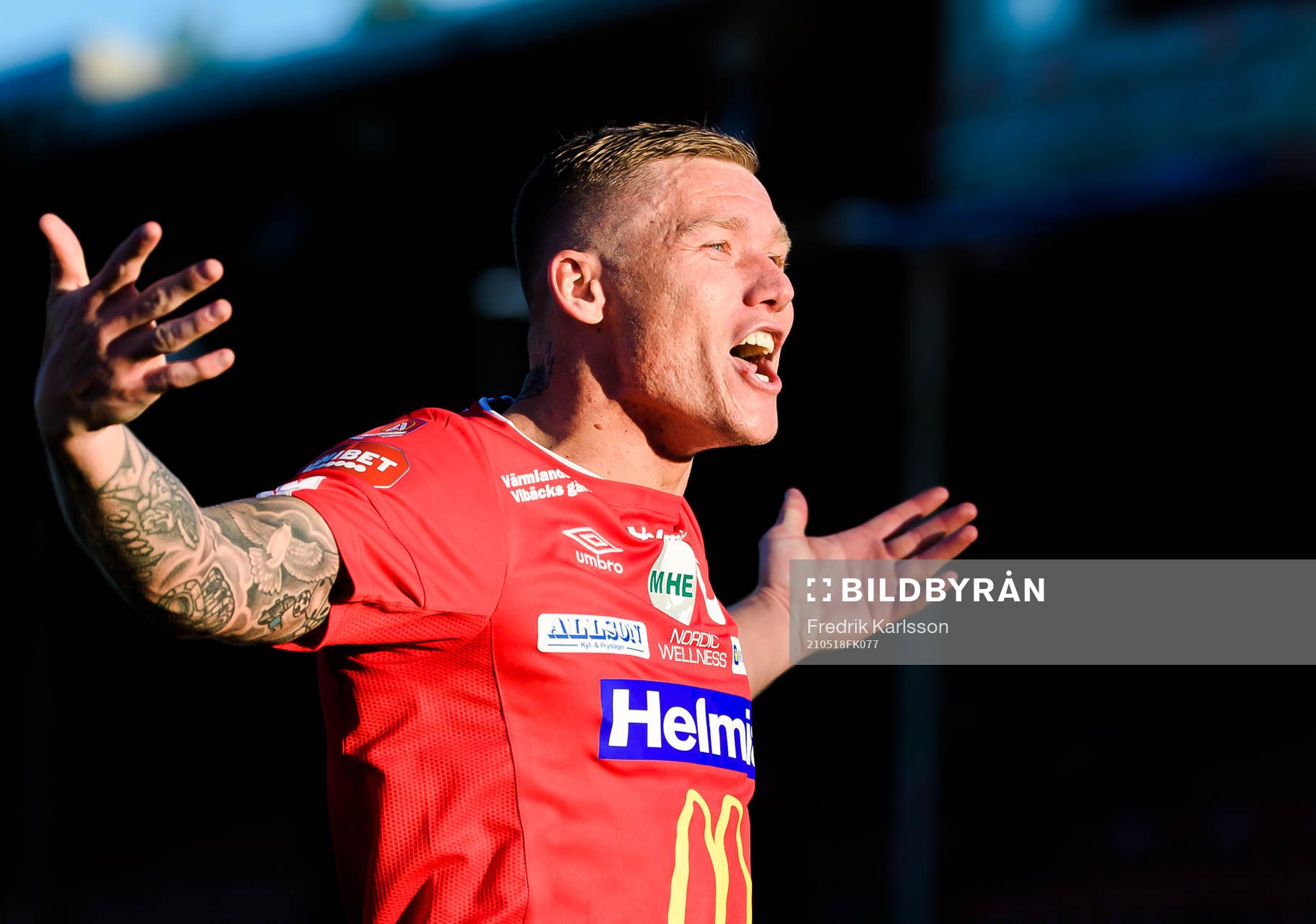 Degerfors Victor Edvardsen jublar