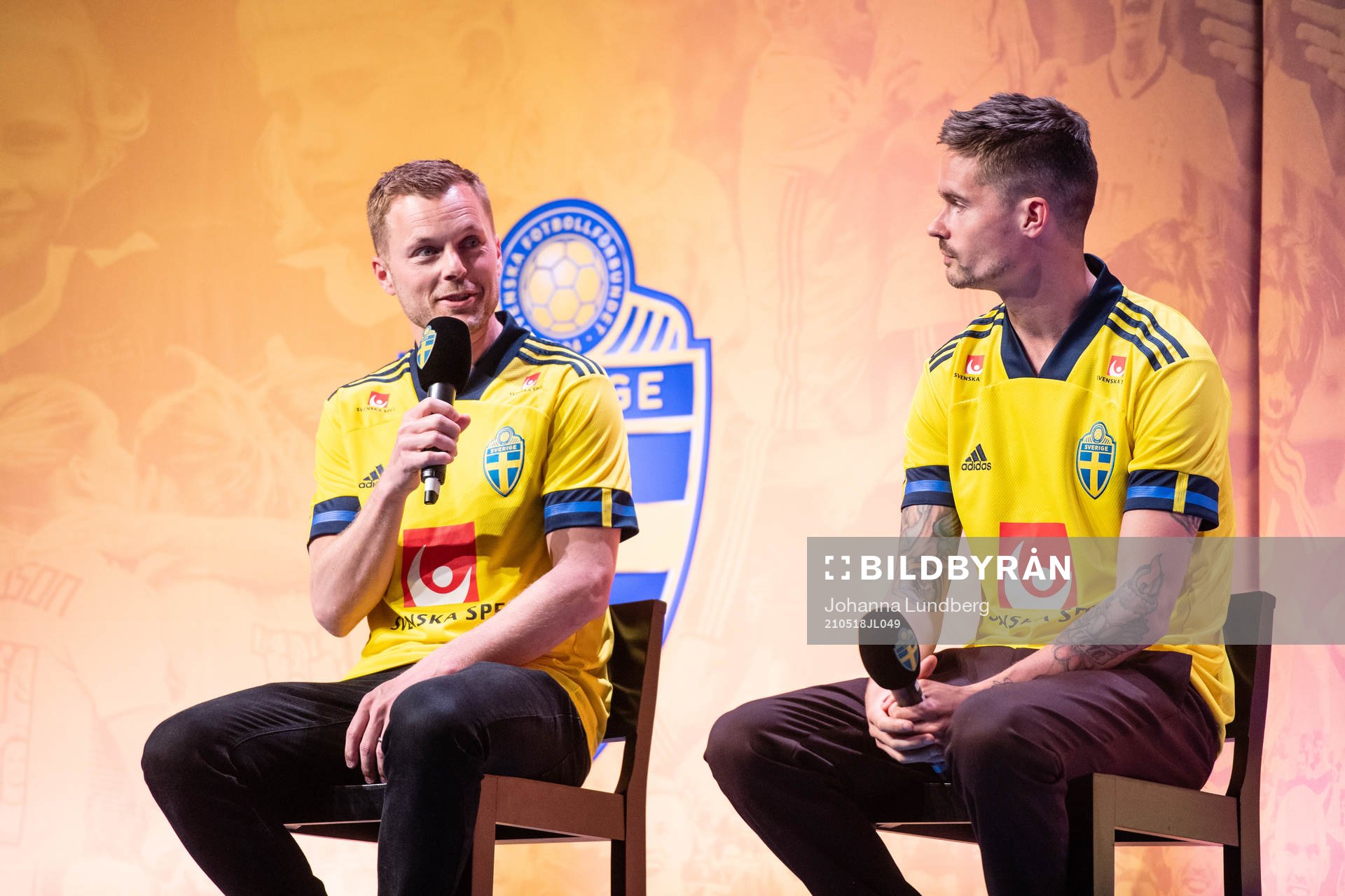 Sebastian Larsson and Mikael Lustig of the Swedish national