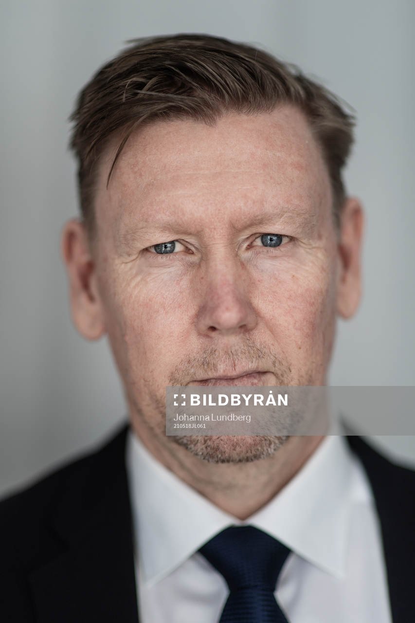 Peter Wettergren, assisterande förbundskapten för Sveriges fotbollslandslag, poserar för ett porträtt den 18 maj 2021 i Stockholm. 