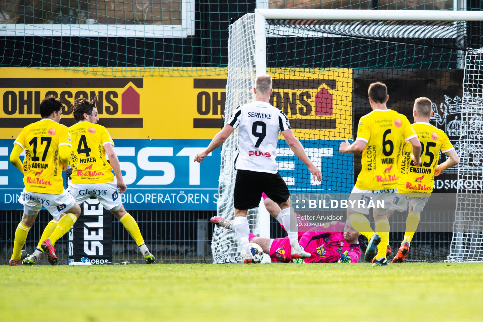 Landskronas Linus Olsson gör 2-1 bakom Falkenbergs