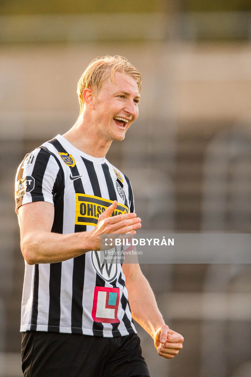Landskronas Viktor Wihlstrand jublar