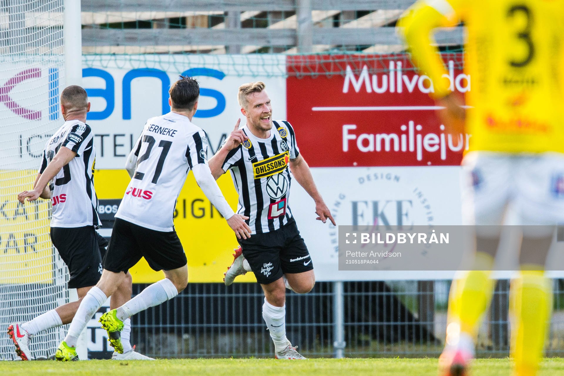 Landskronas Linus Olsson jublar