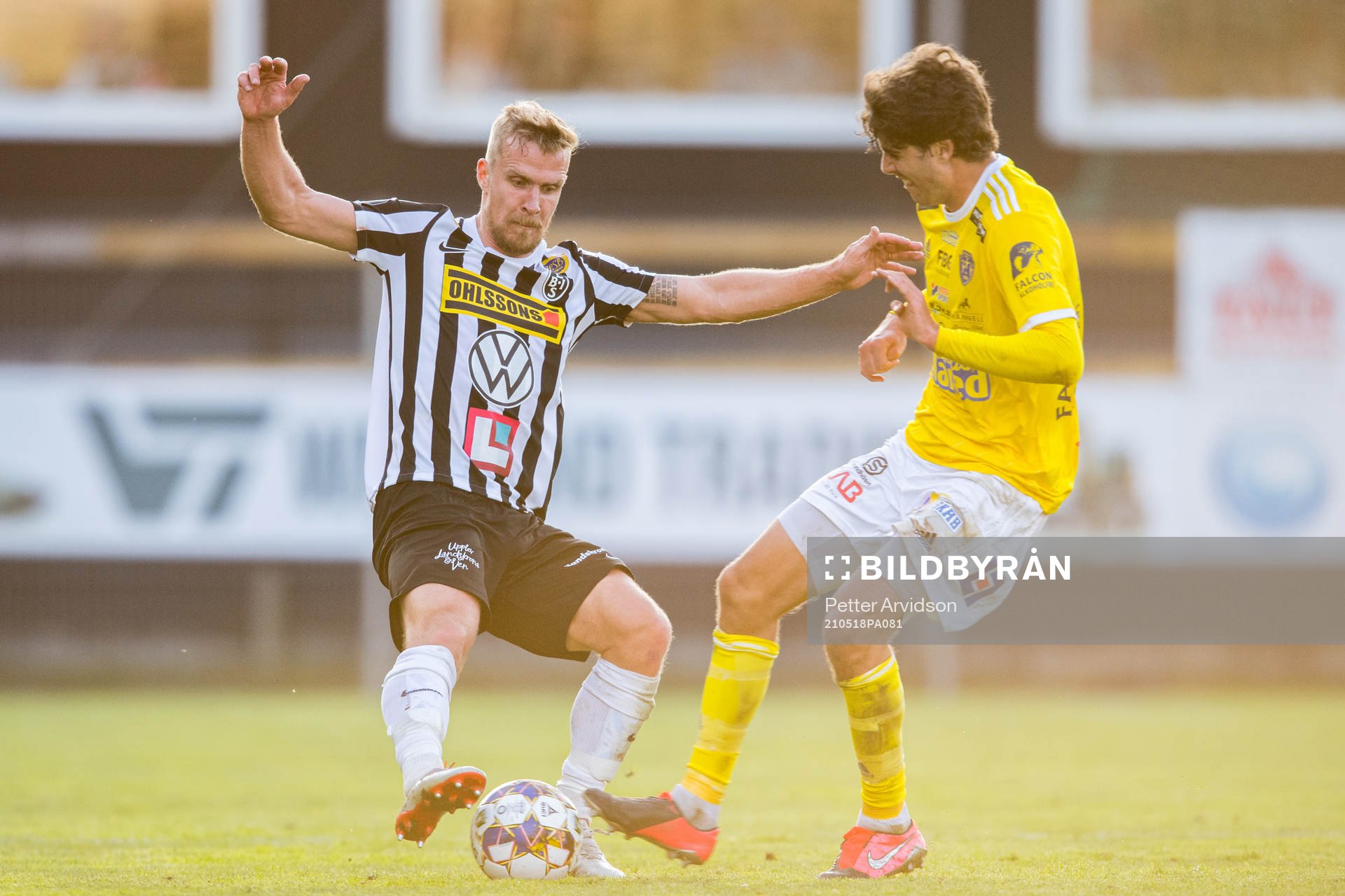 Landskronas Linus Olsson och Falkenbergs Matthew Garbett