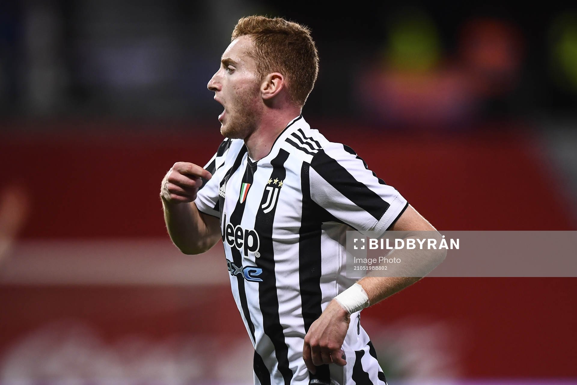 Dejan Kulusevski of Juventus celebrates scoring