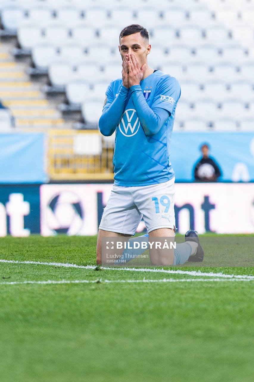 Malmö FFs Veljko Birmancevic deppar