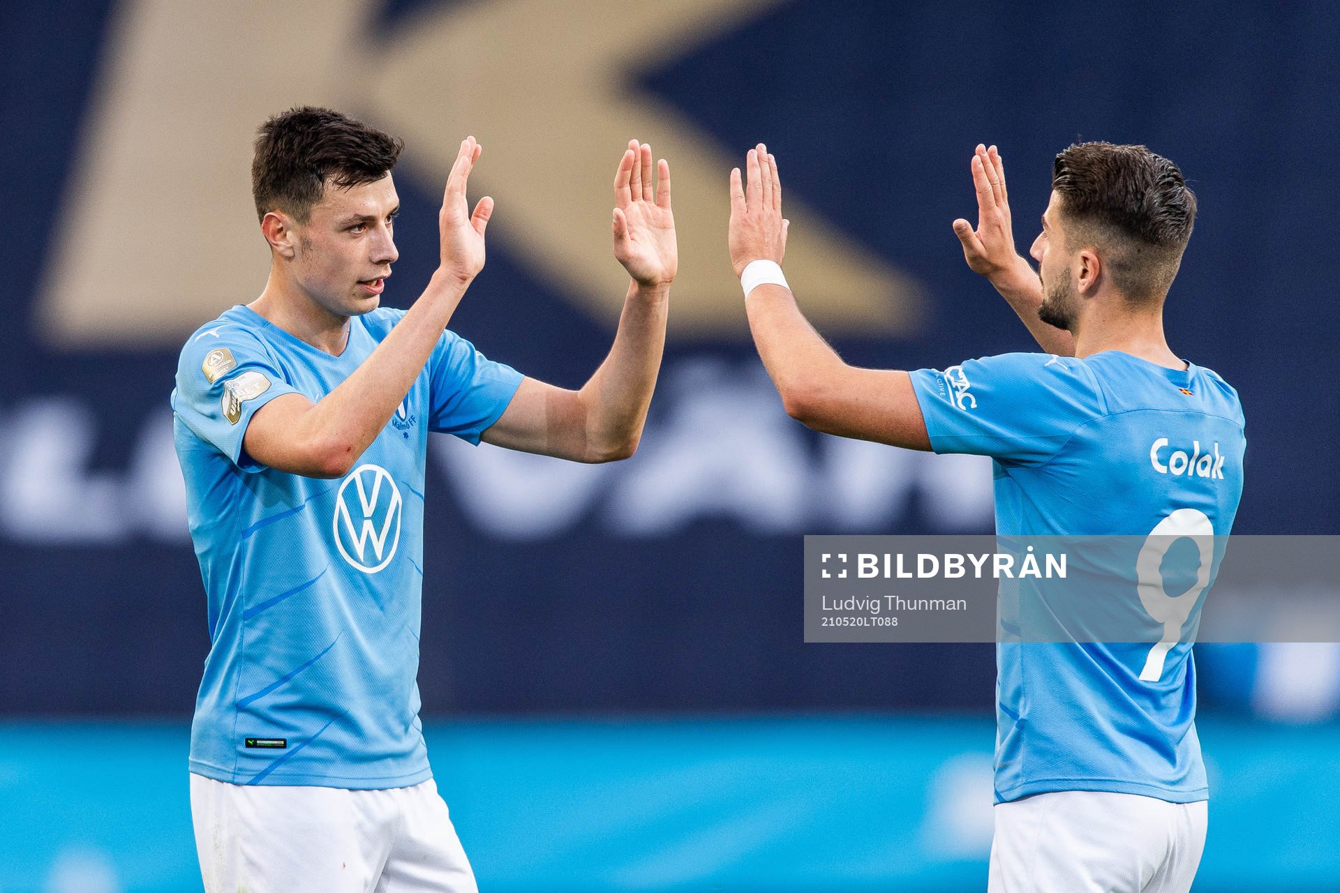 Malmö FFs Anel Ahmedhodzic och Antonio Colak jublar