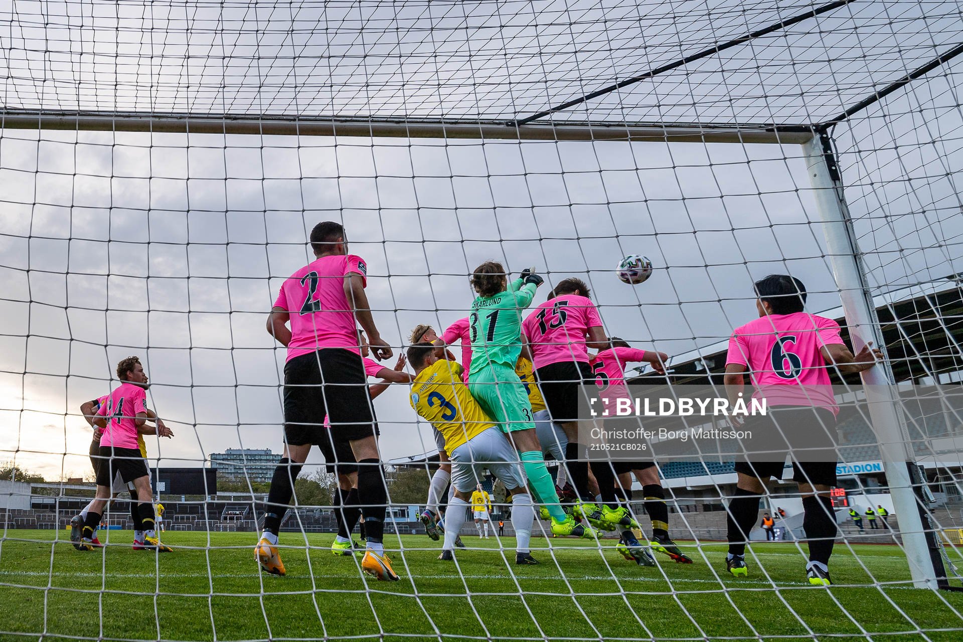 IFK Malmös Viktor Ekblom (ej i bild) gör 1-1 under fotbollsmatchen i Division 1 södra mellan IFK Malmö och Lunds BK den 21 maj 2021 i Malmö.