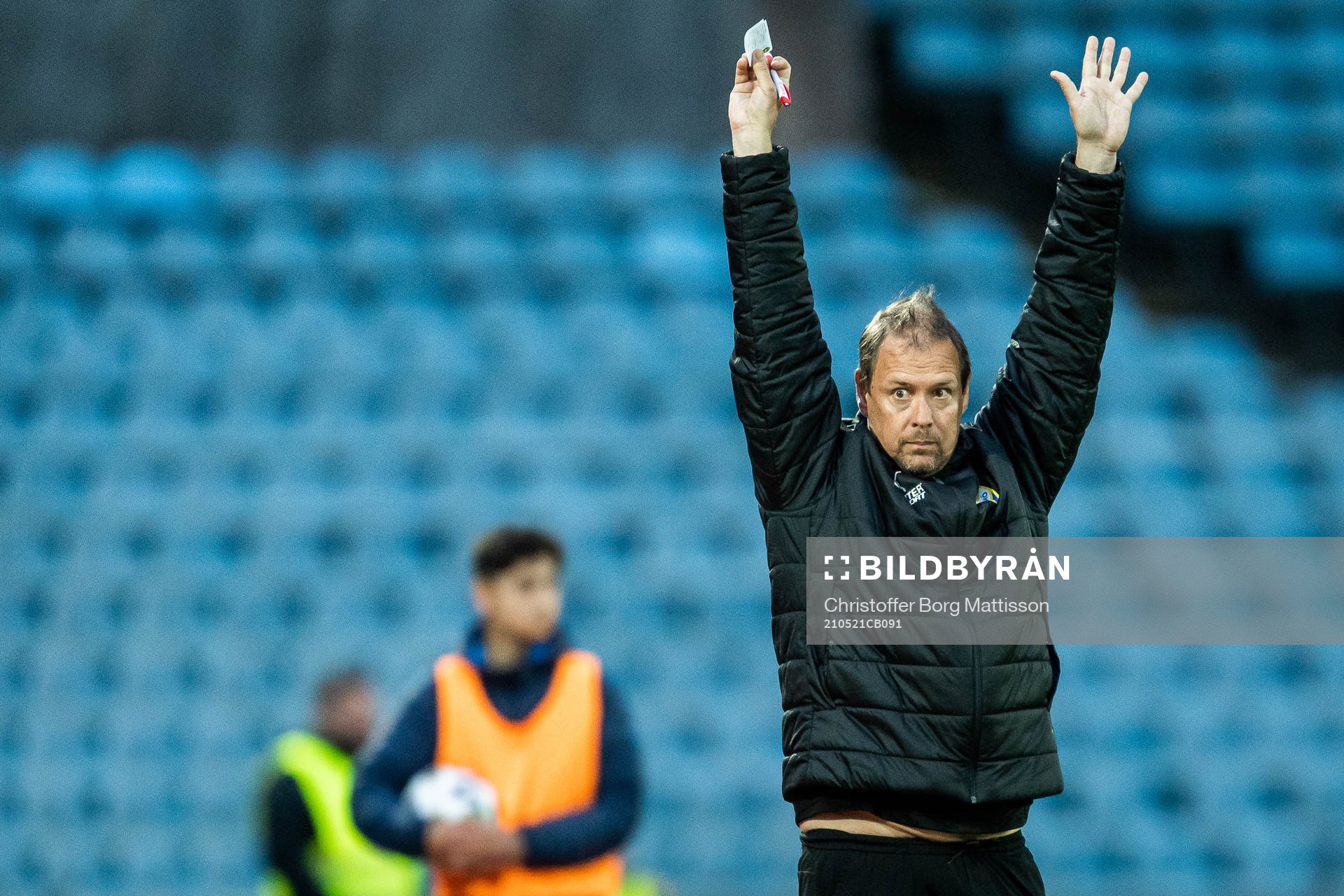 IFK Malmös tränare Jan Strandberg reagerar under fotbollsmatchen i Division 1 södra mellan IFK Malmö och Lunds BK den 21 maj 2021 i Malmö.