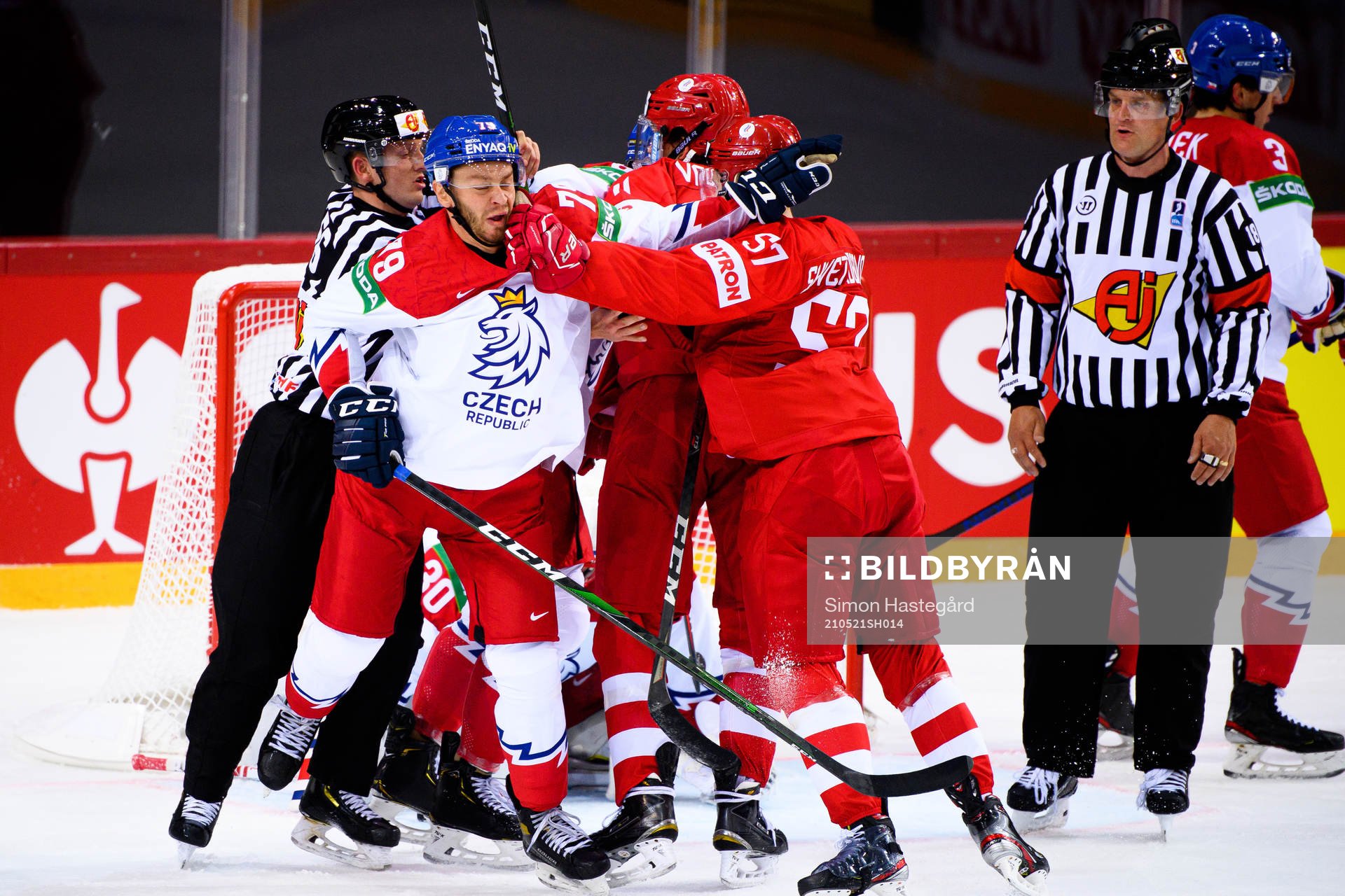 Tomas Zohorna of Czech Republic and Artyom Shvets-Rogovoi