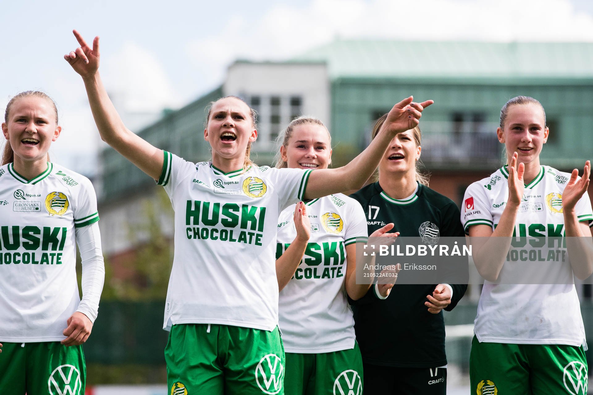 Hammarbys spelare jublar