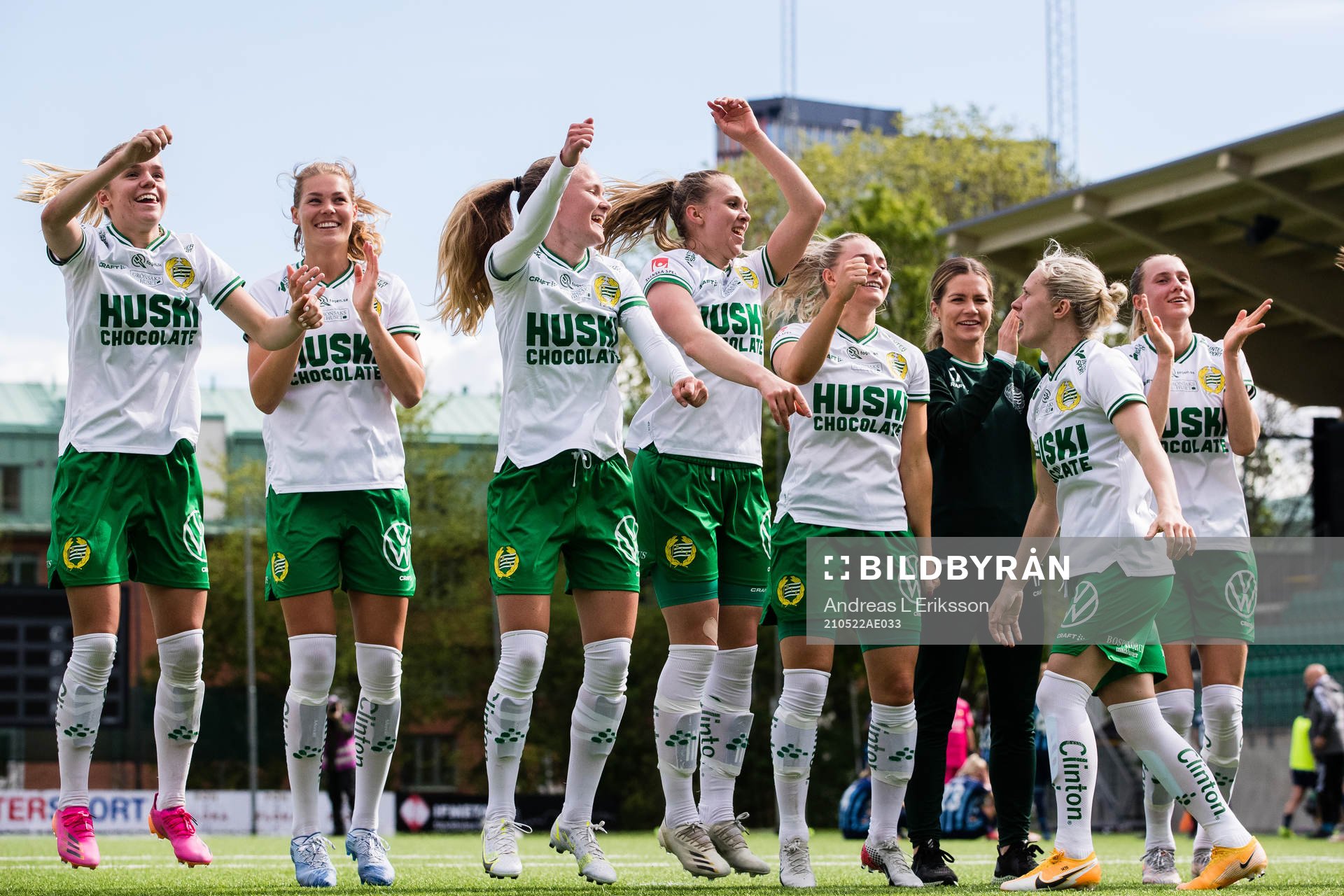 Hammarbys spelare jublar