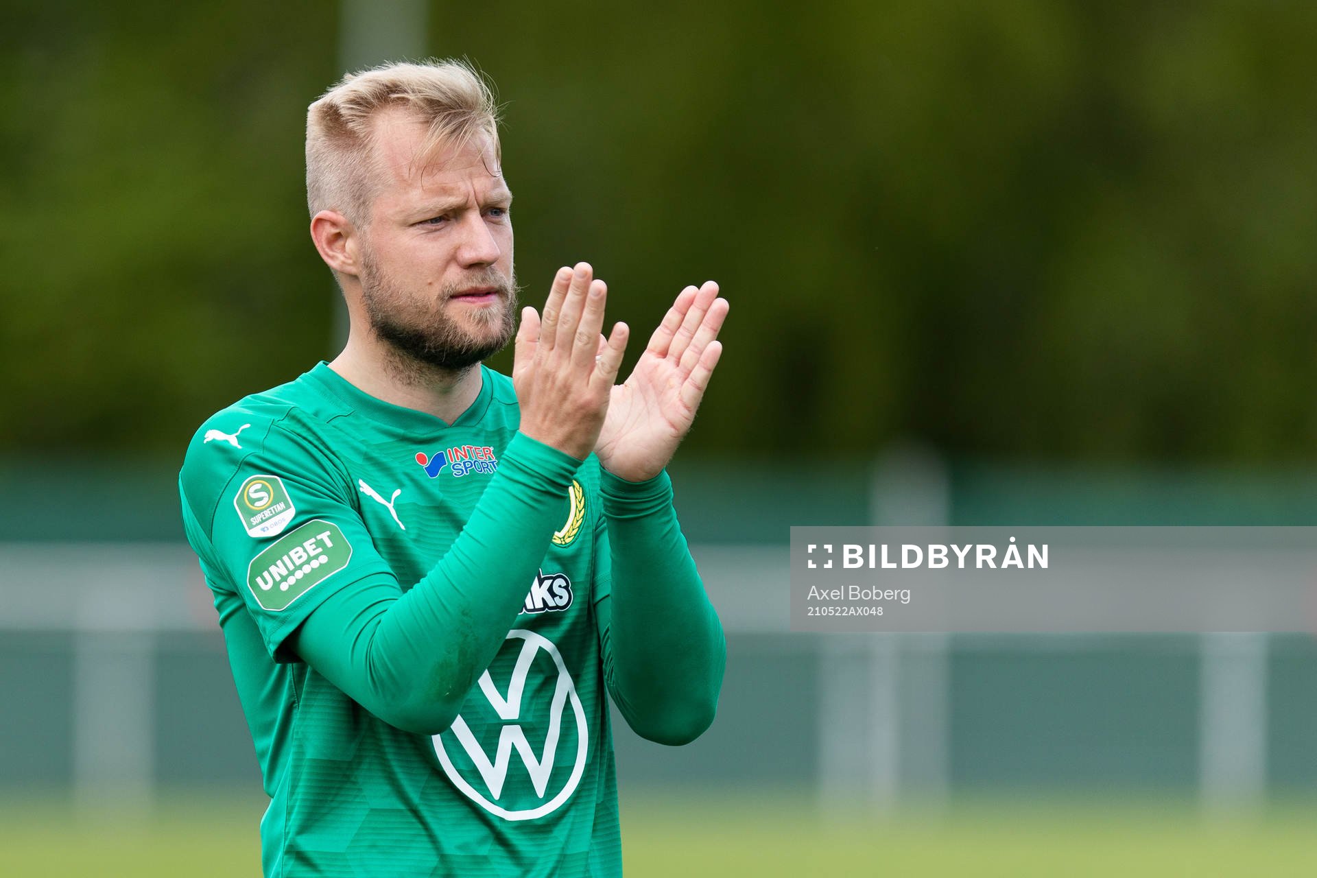 Jönköpings Sebastian Crona jublar