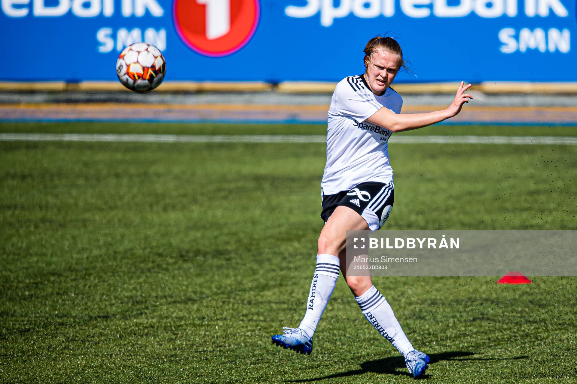Elin Åhgren Sørum of Rosenborg warms up