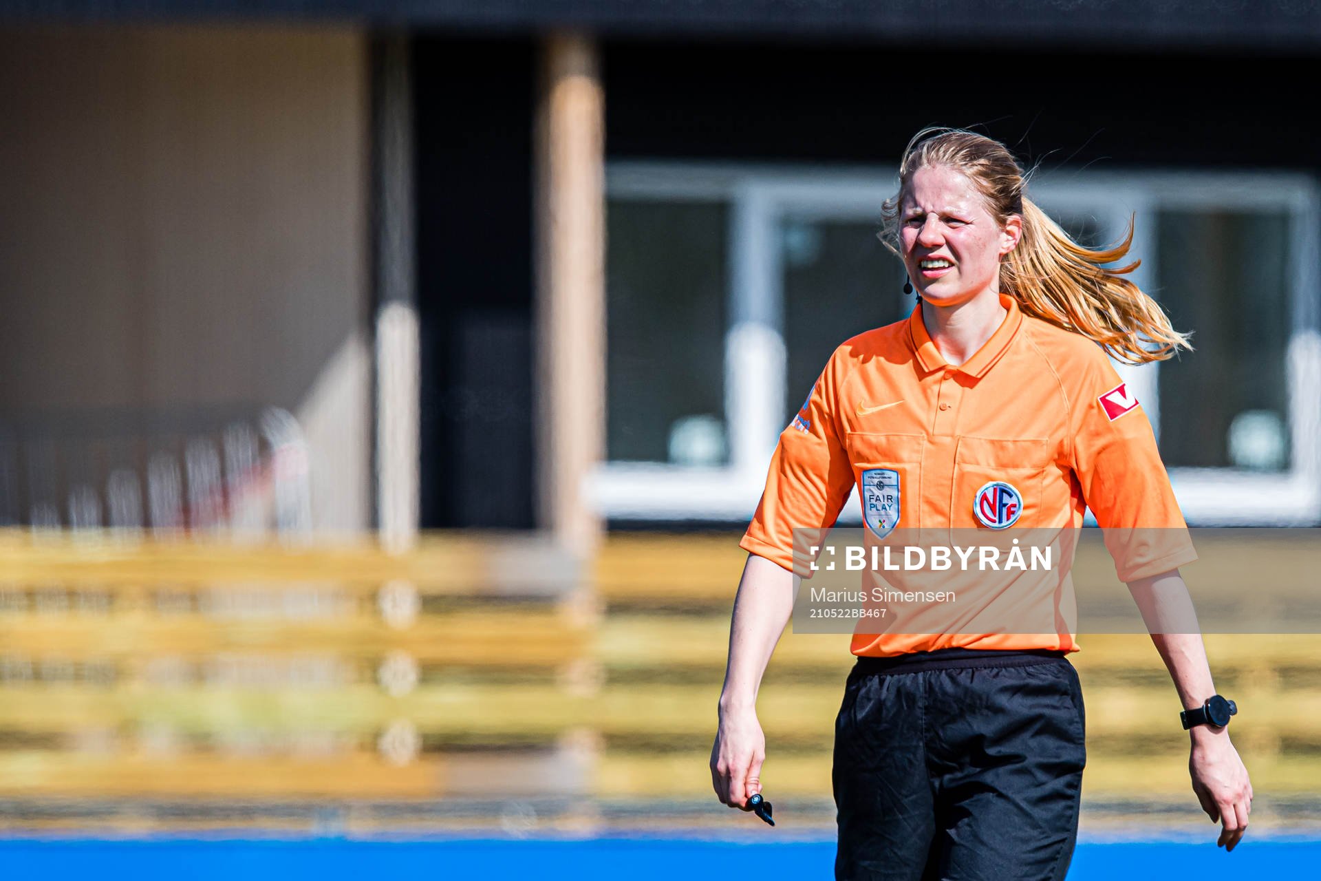 Veronika Fjeldvær, referee