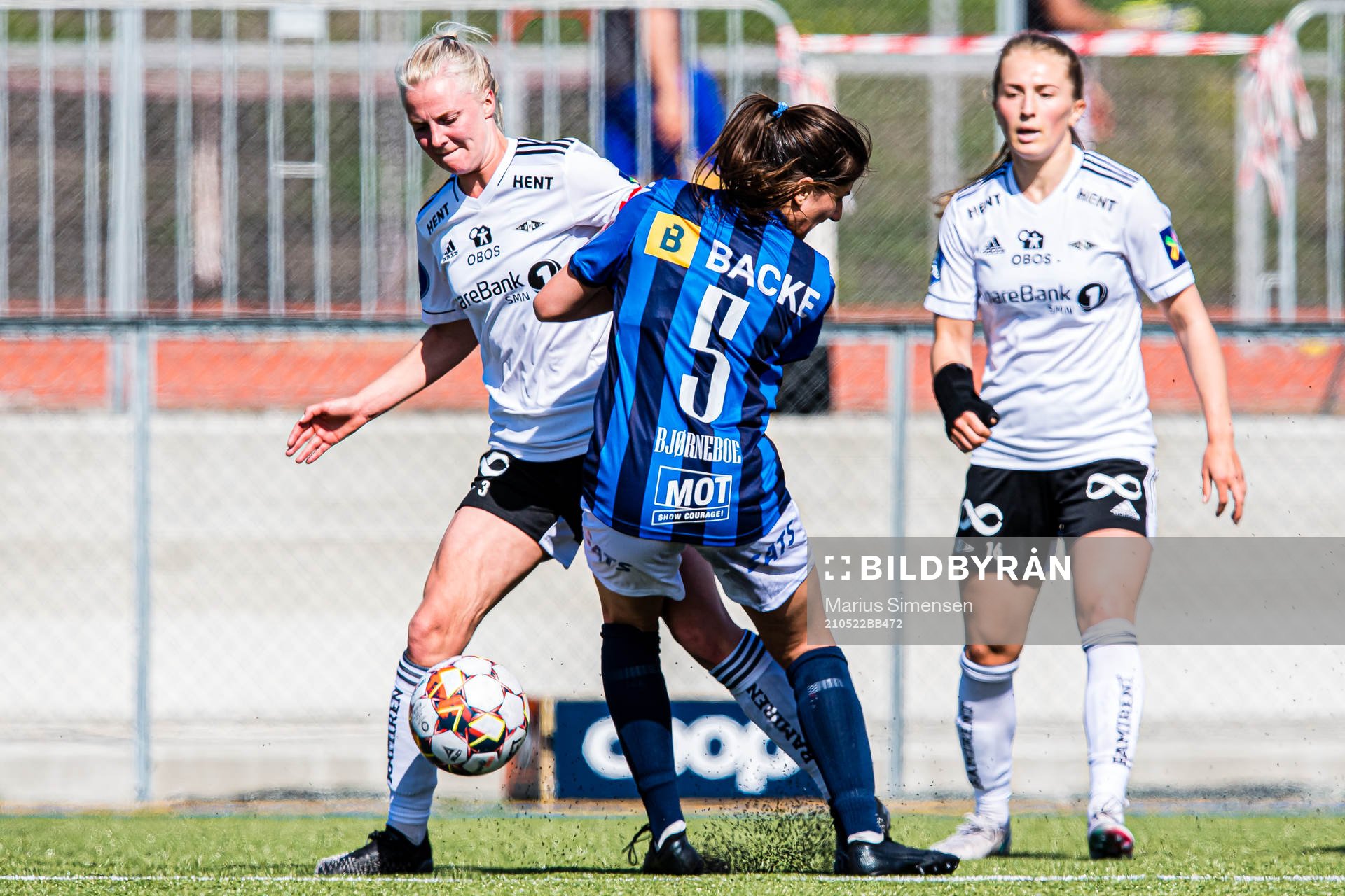 Mali Lilleås Næss of Rosenborg and Silje Bjørneboe of