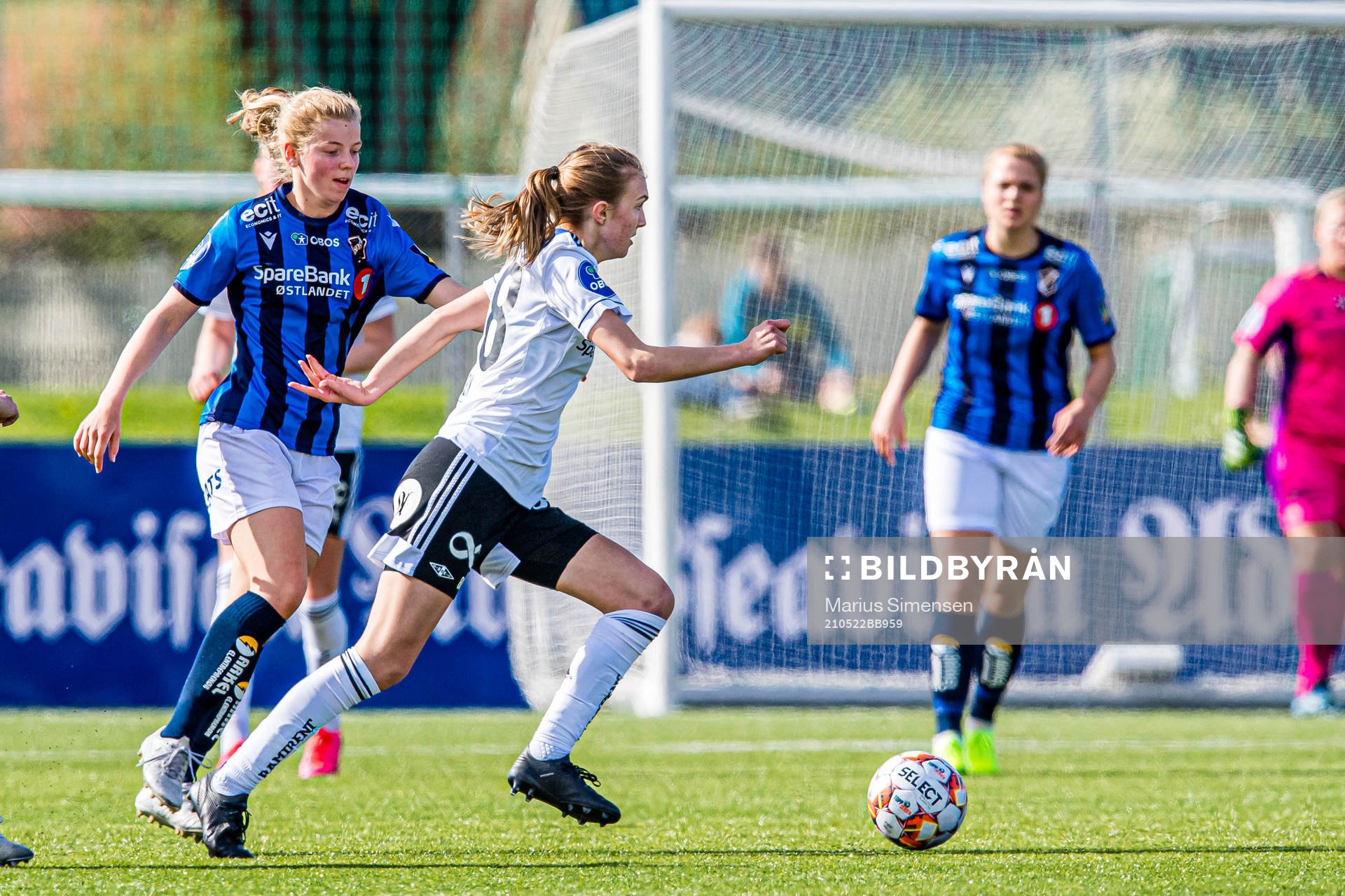 Justine Kvaleng Kielland of Stabæk and Emilie Lein of
