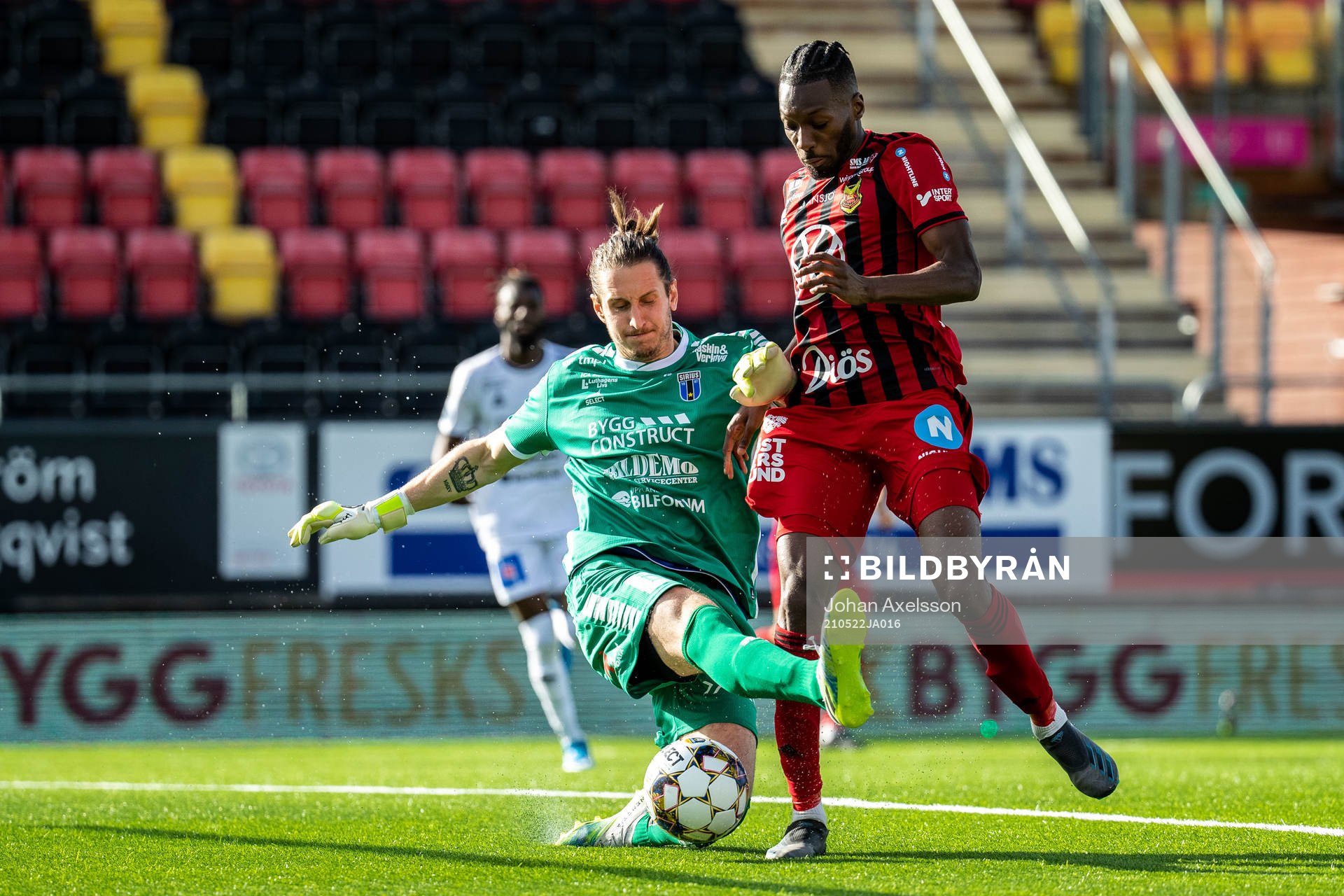 Sirius målvakt David Mitov Nilsson och Östersunds Blair
