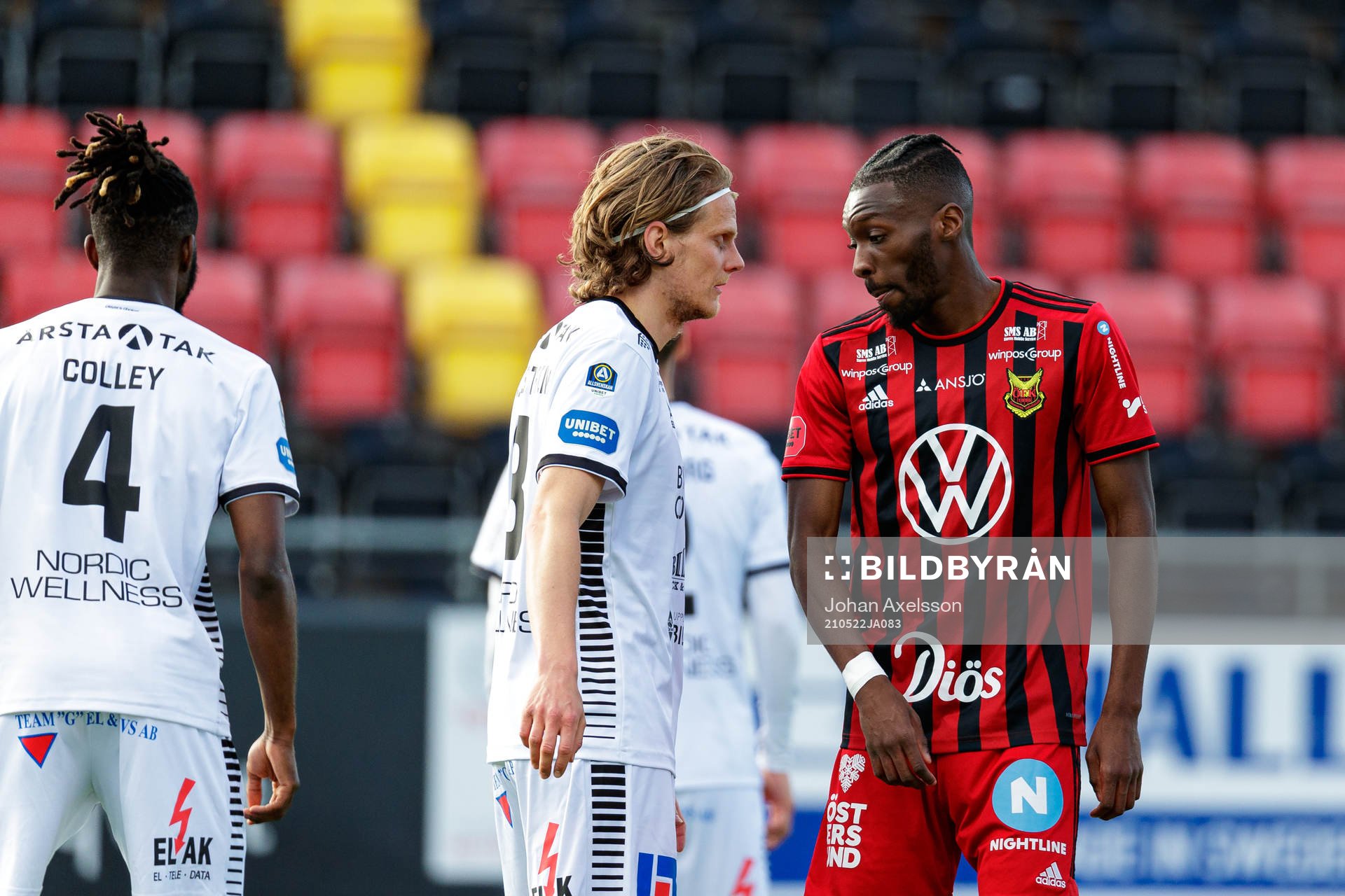 Sirius Tim Björkström och Östersunds Blair Turgott