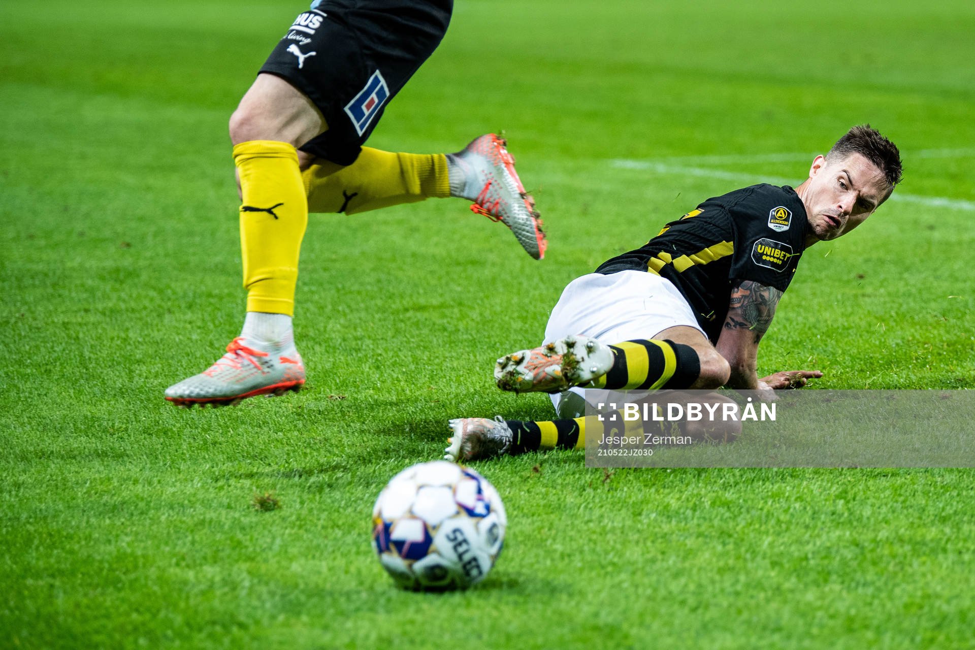 s Mikael Lustig