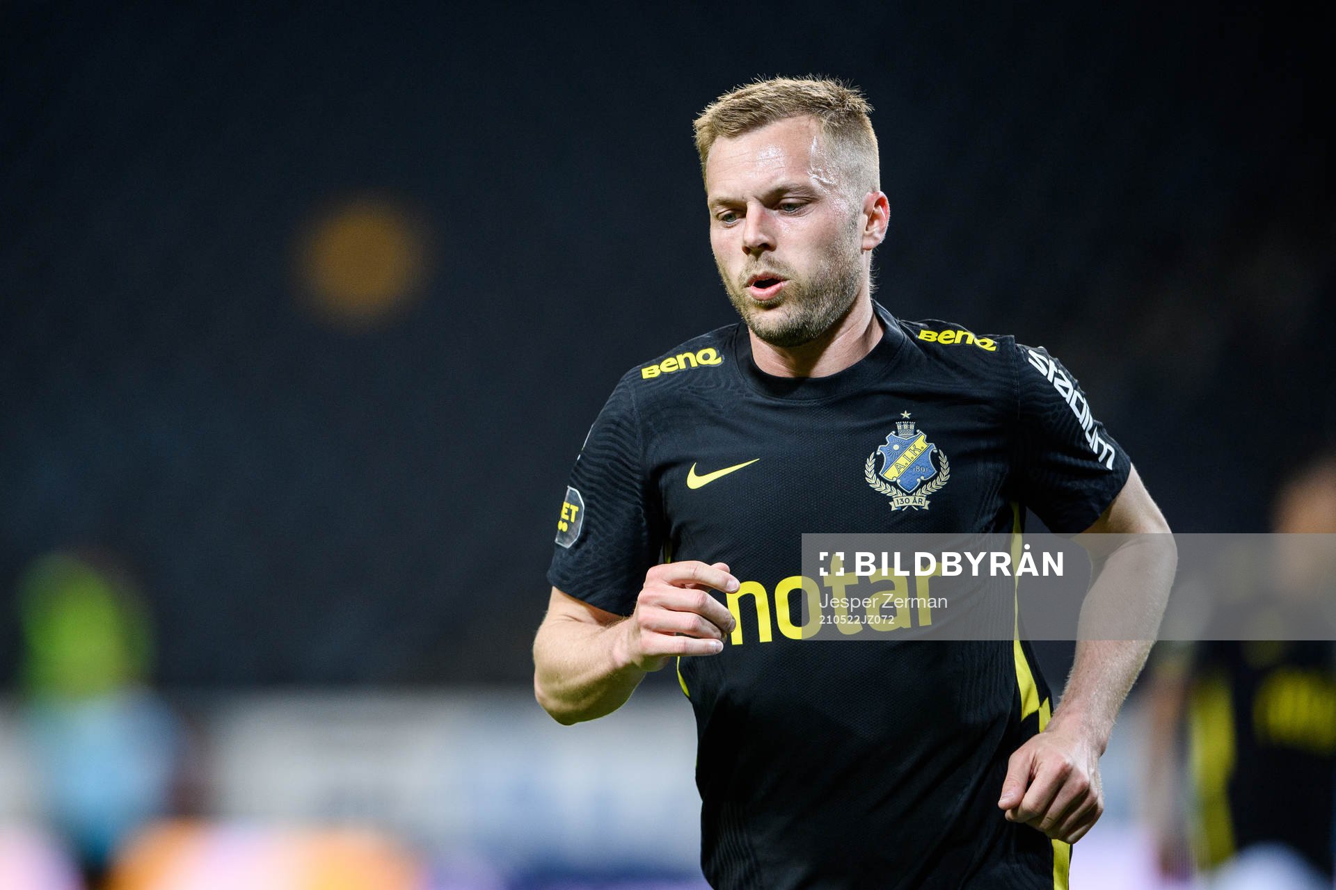 s Sebastian Larsson
