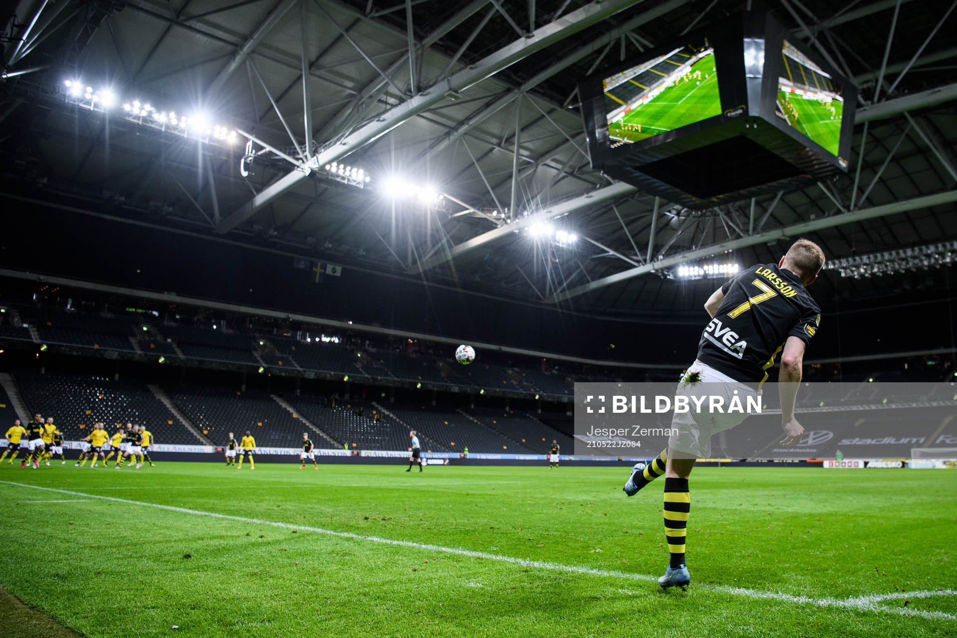 s Sebastian Larsson