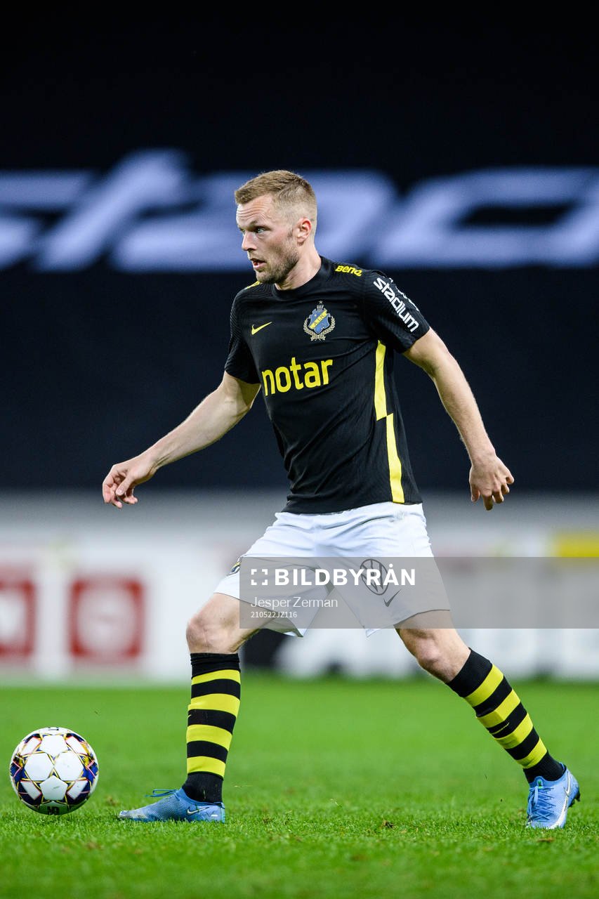 s Sebastian Larsson