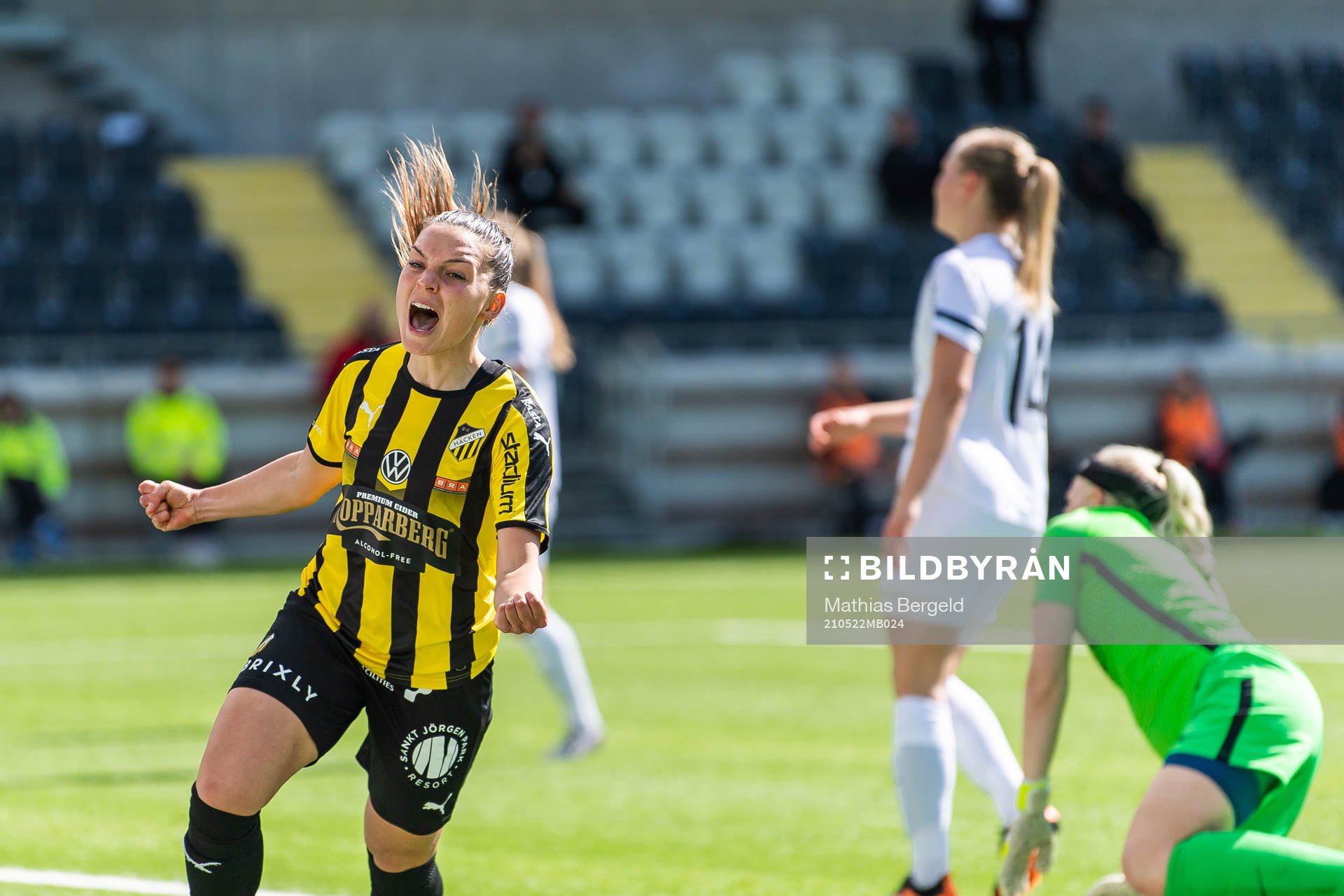Häckens Johanna Rytting Kaneryd jublar
