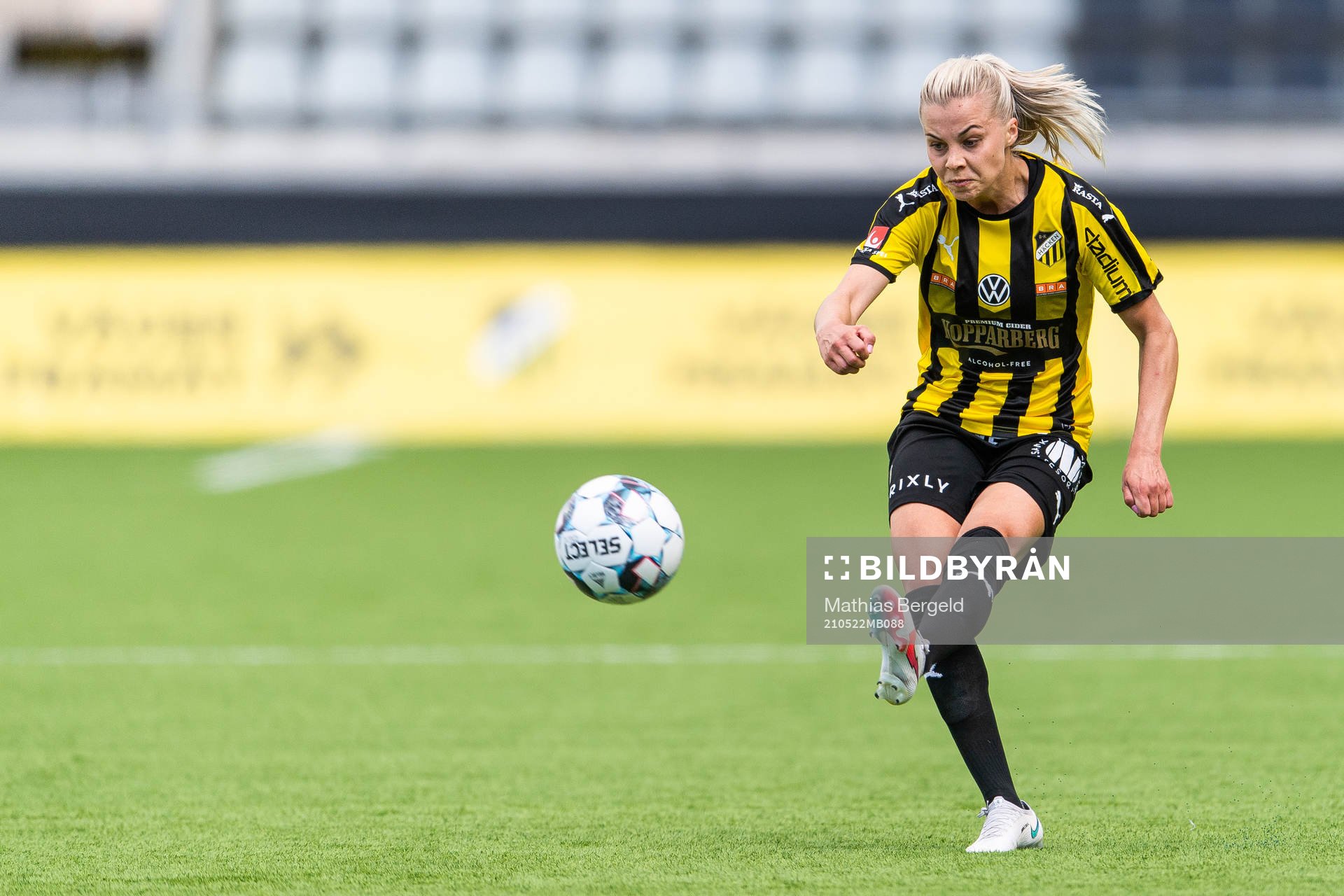 Häckens Lotta Ökvist under fotbollsmatchen i Damallsvenskan mellan Häcken och Eskilstuna United den 22 maj 2021 i Göteborg. 
