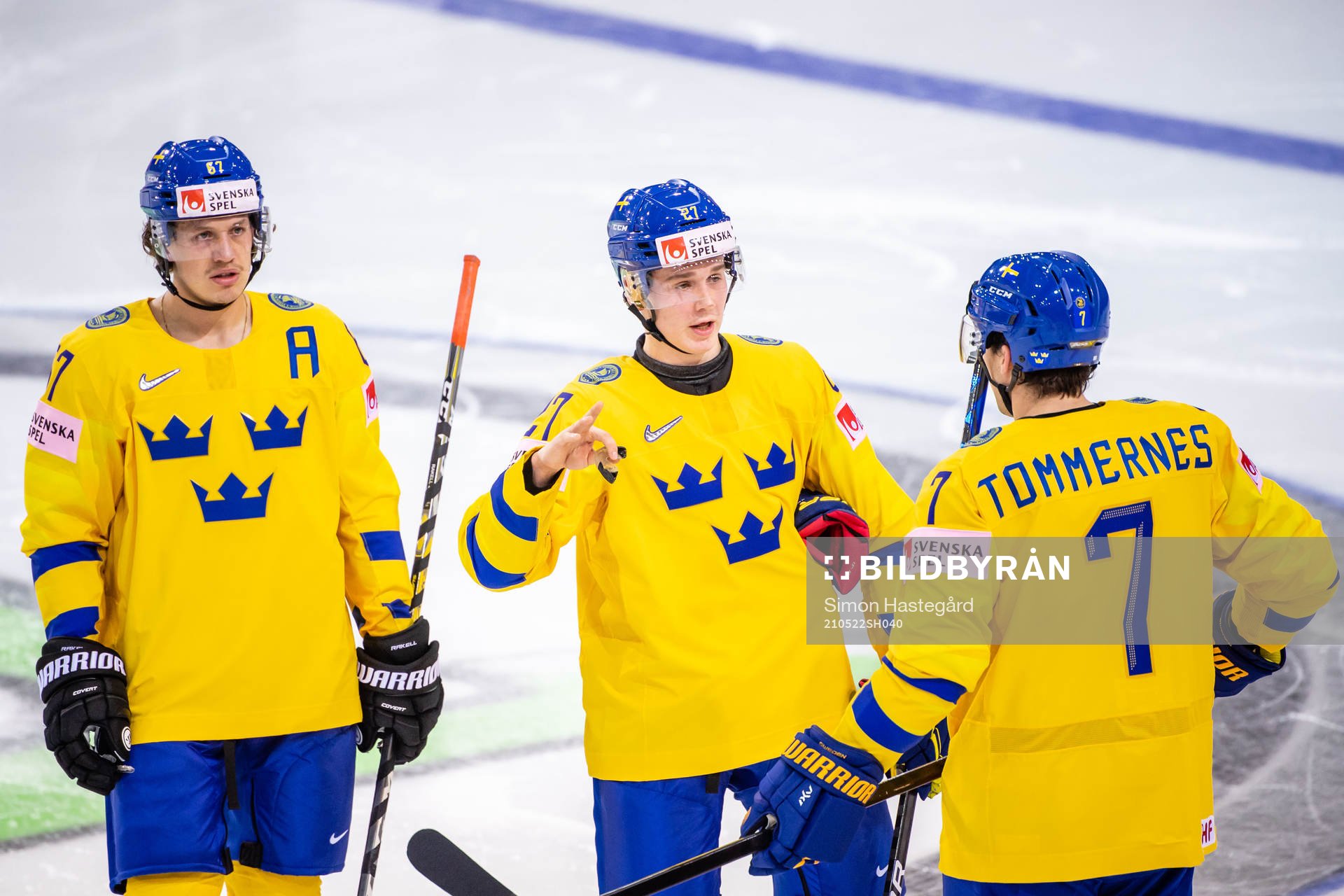Rickard Rakell, Nils Lundkvist and Henrik Tömmernes of