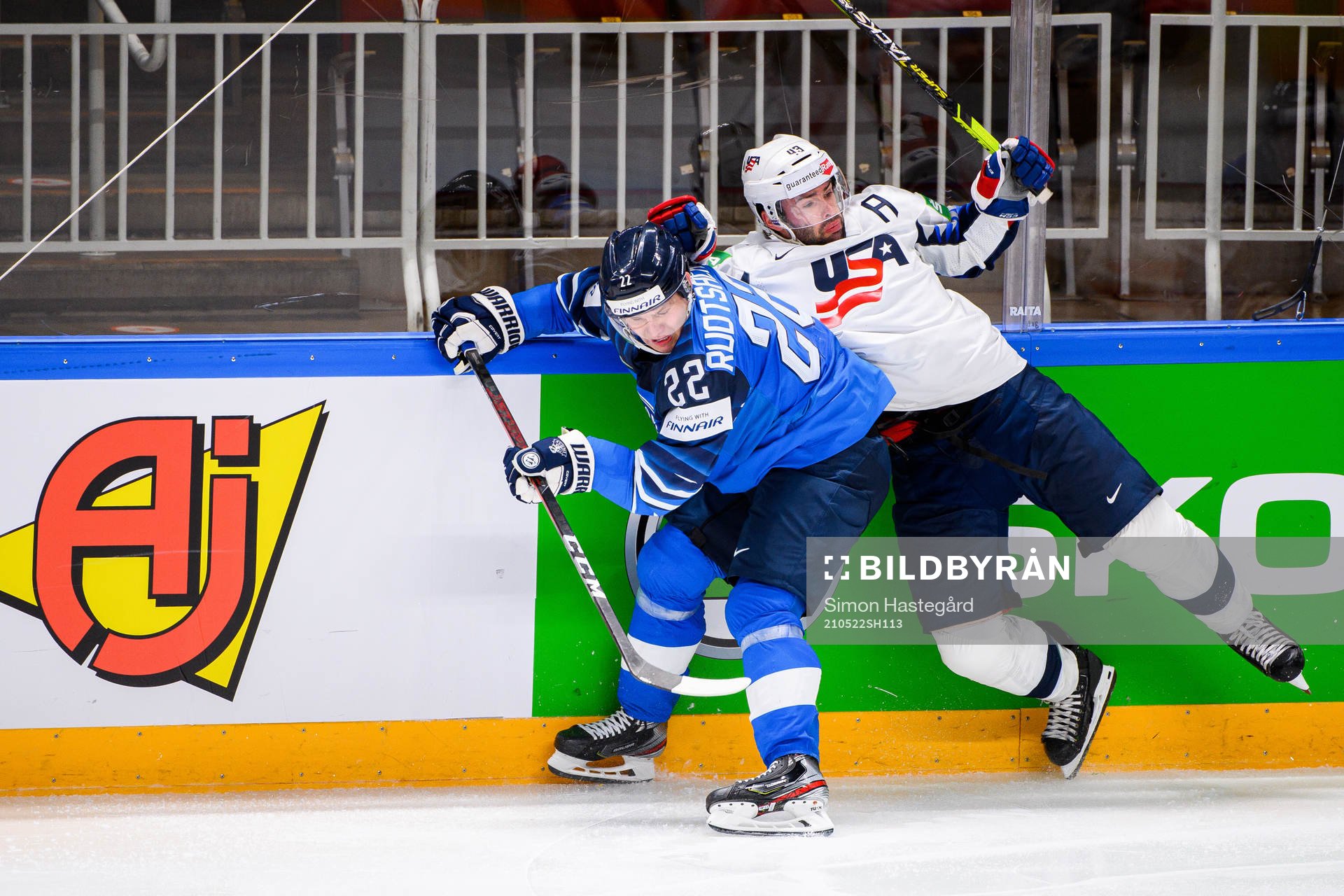Arttu Ruotsalainen of Finland and Colin Blackwell of USA