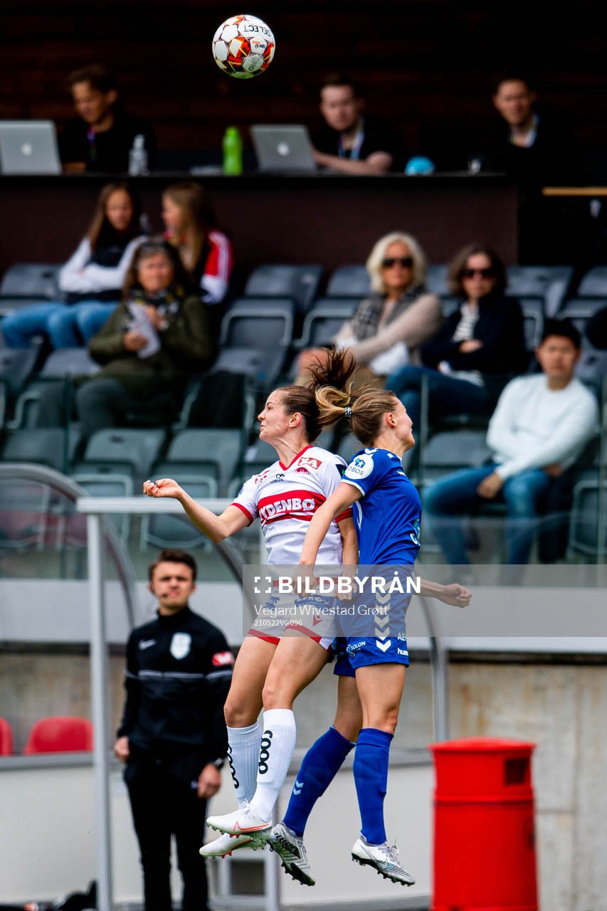 Tuva Hansen of Sandviken and Eline Hegg of Kolbotn