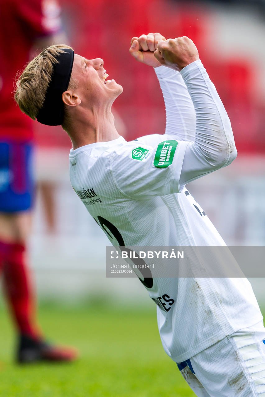 Brages Pontus Hindrikes jublar