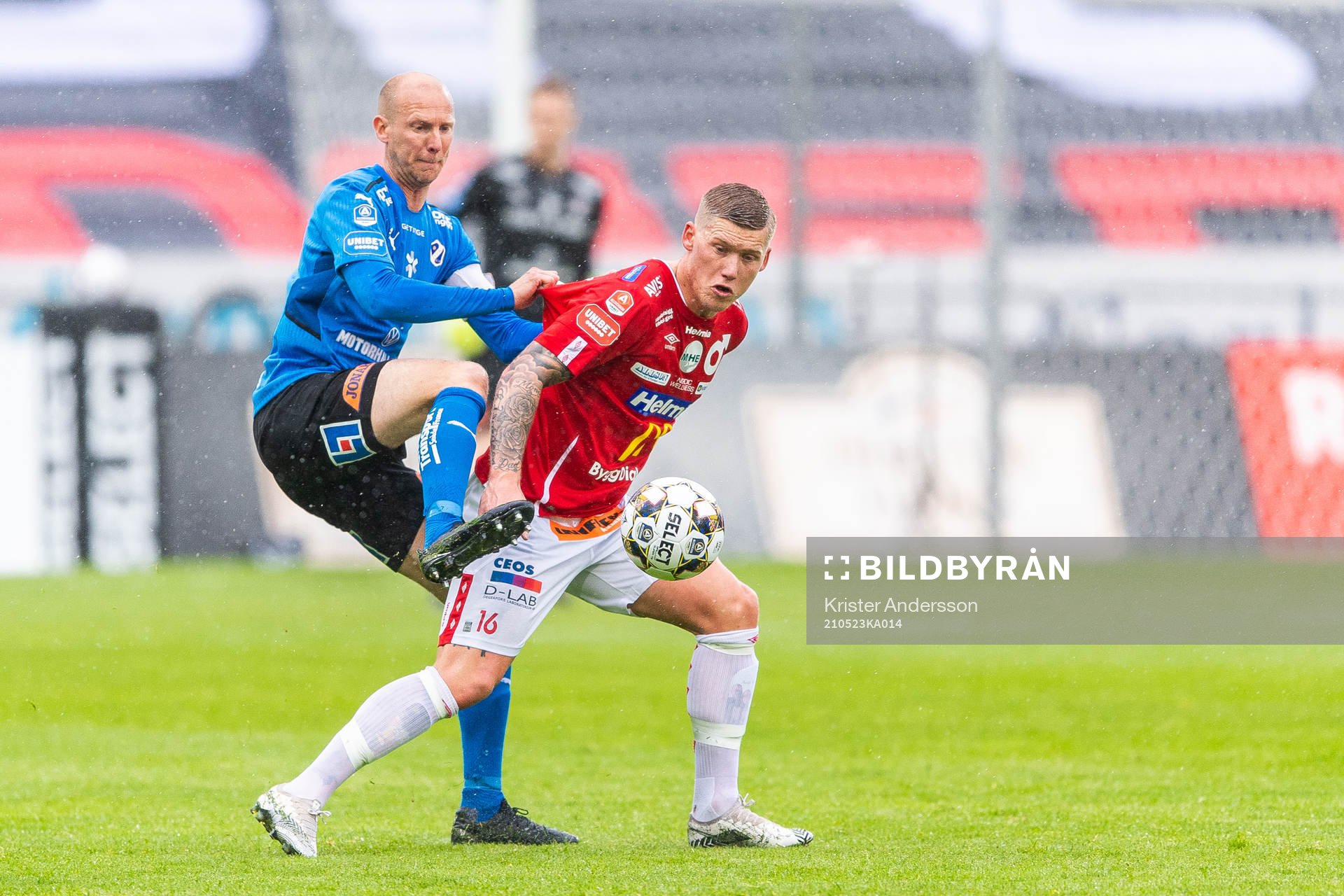 Halmstads Andreas Johansson och Degerfors Victor Edvardsen