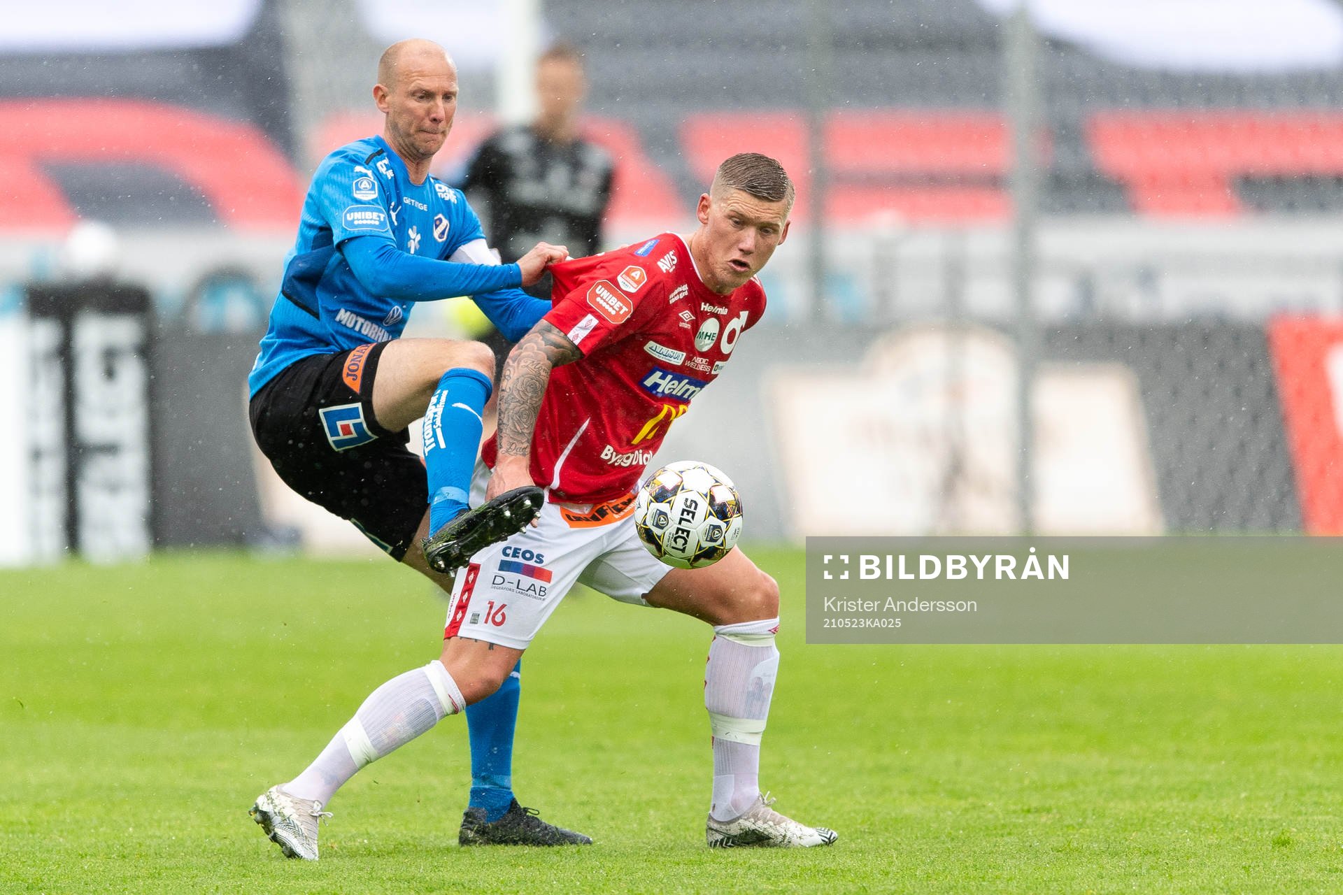 Halmstads Andreas Johansson och Degerfors Victor Edvardsen