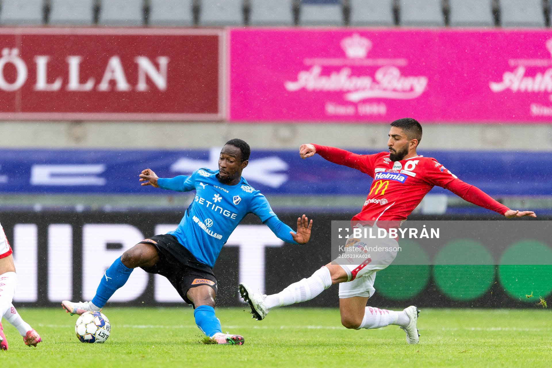Halmstads Sadat Karim och Degerfors Ferhad Ayaz