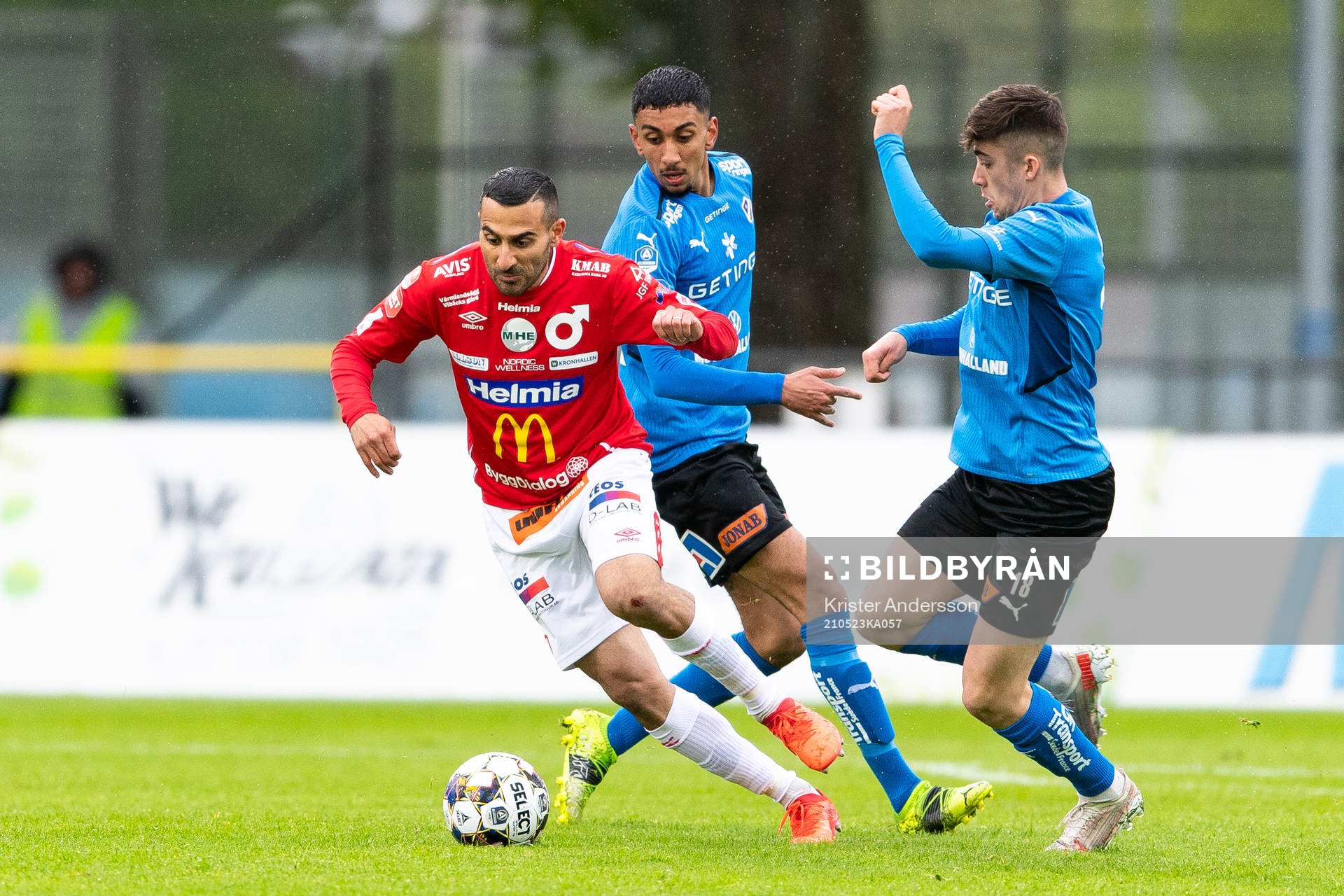 Degerfors Sargon Abraham, Halmstads Amir Al-Ammari och Emil