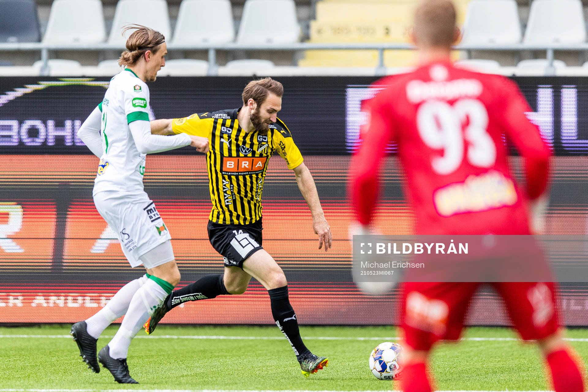 Varbergs Joakim Lindner och Häckens Oskar Sverrisson