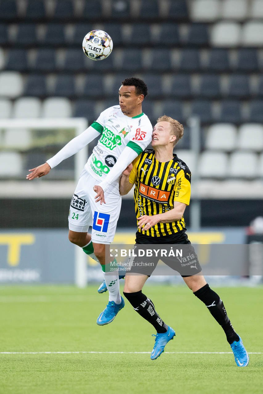 Varbergs Ryan Moon och Häckens Gustav Berggren