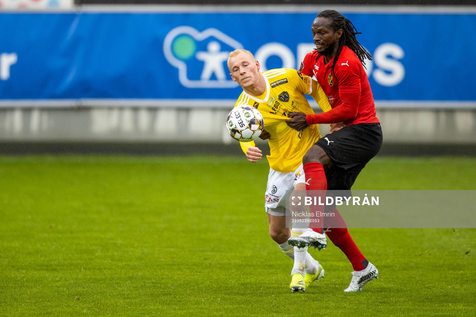 Falkenbergs Adam Bergmark Wiberg och Vasalunds Kebba Ceesay
