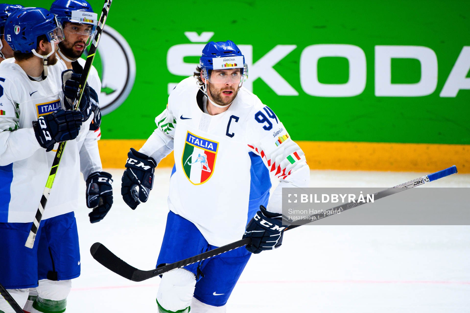 Daniel Frank of Italy celebrates the 4-1 goal