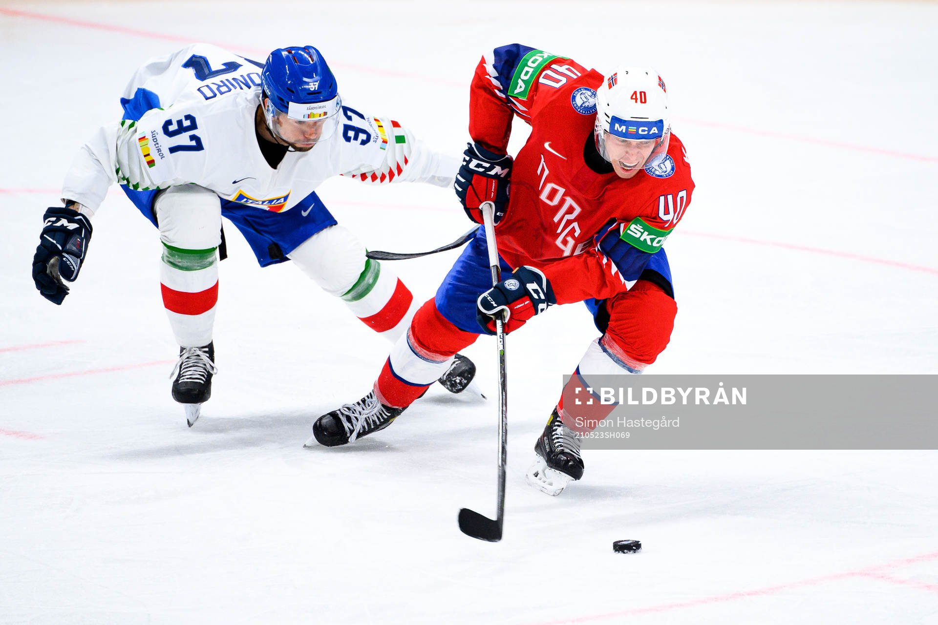 Phil Pietroniro of Italy and Ken Andre Olimb of Norway