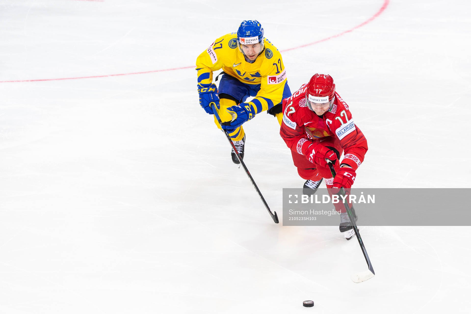 Pär Lindholm of Sweden and Yegor Sharangovich of Belarus