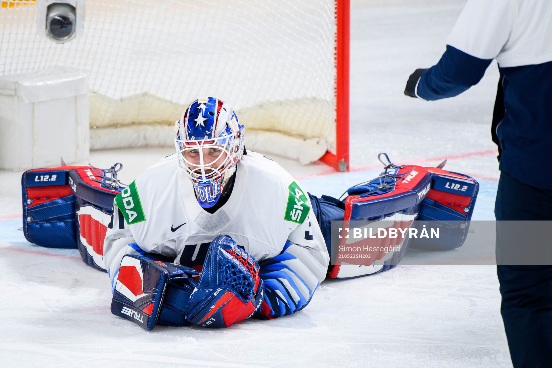 Goalkeeper Anthony Stolarz of USA in pain