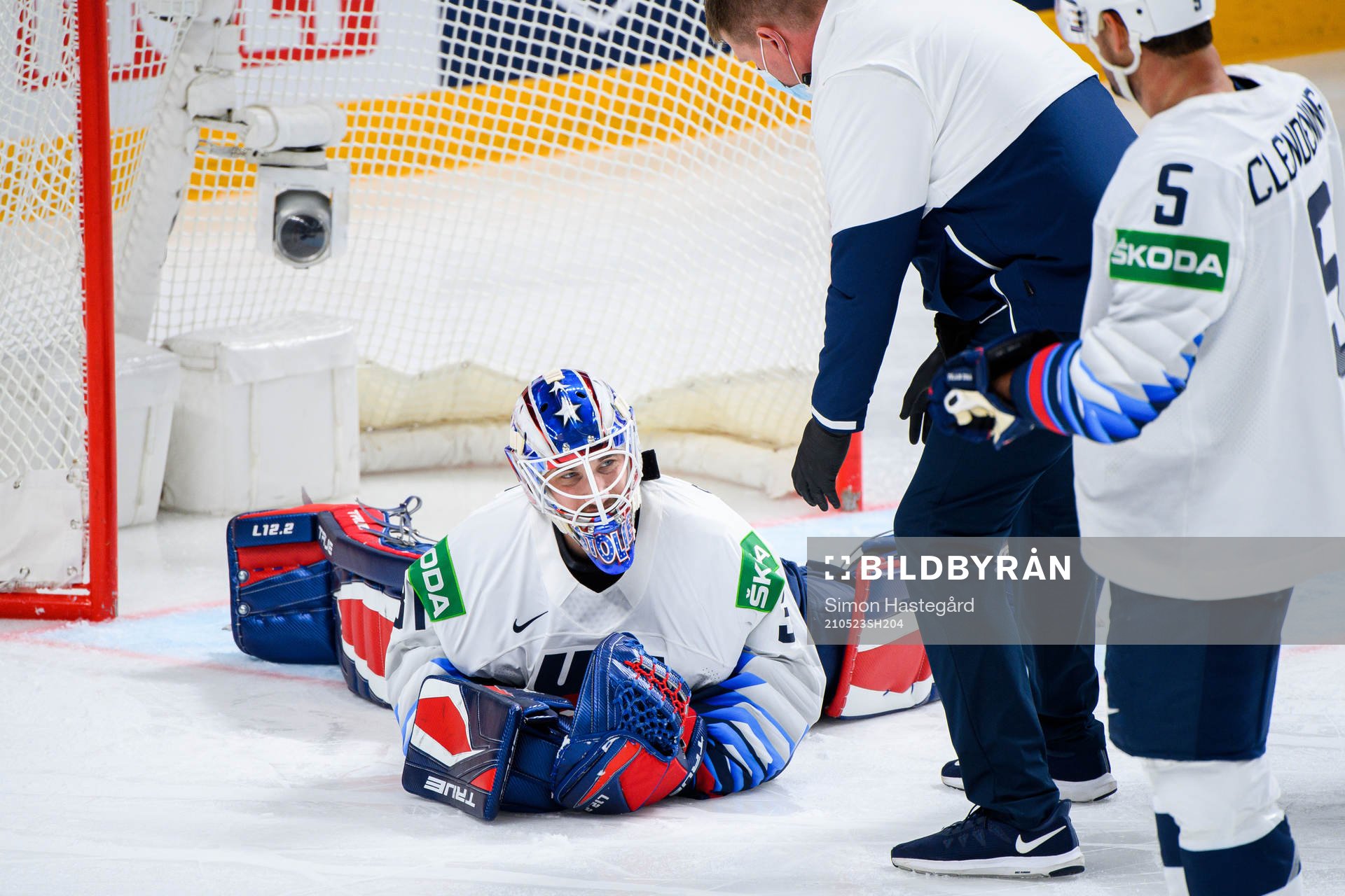 Goalkeeper Anthony Stolarz of USA in pain