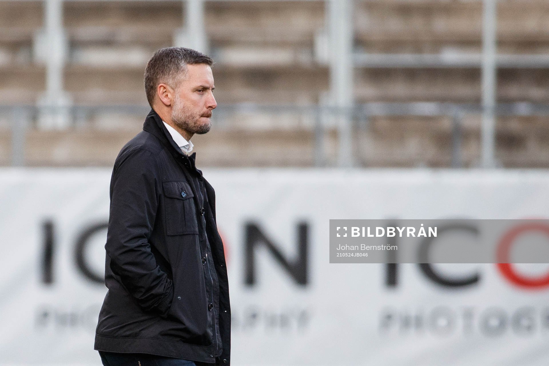 Örebros tränare Axel Kjäll deppar