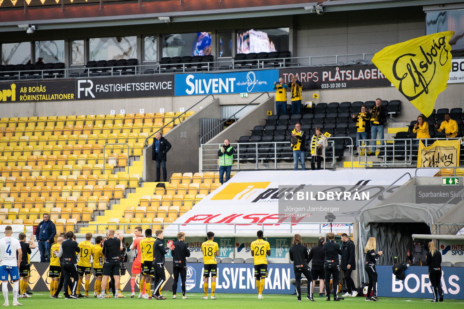 Elfsborgs spelare tackar publiken
